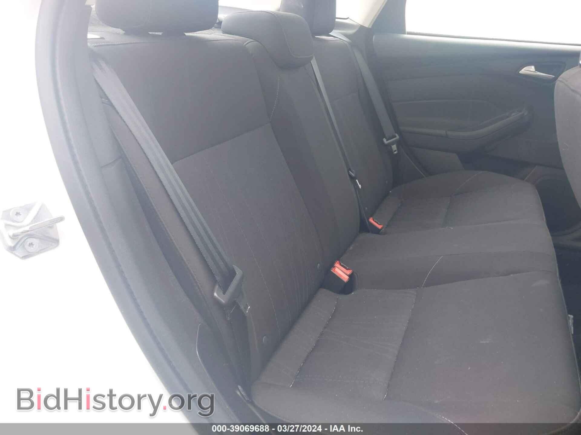 2016 FORD FOCUS - VIN: 1FADP3F27GL296821 - Фото 8
