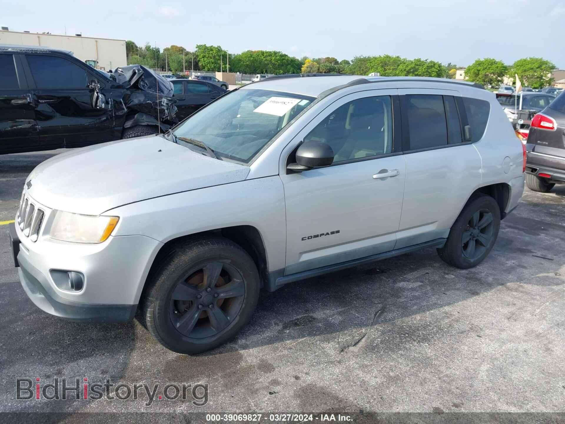 2011 JEEP COMPASS - VIN: 1J4NT1FAXBD253576 - Photo 2