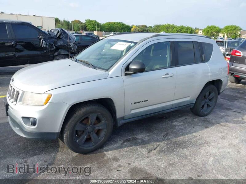 2011 Jeep COMPASS (VIN 1J4NT1FAXBD253576) — фото 2 из 11
