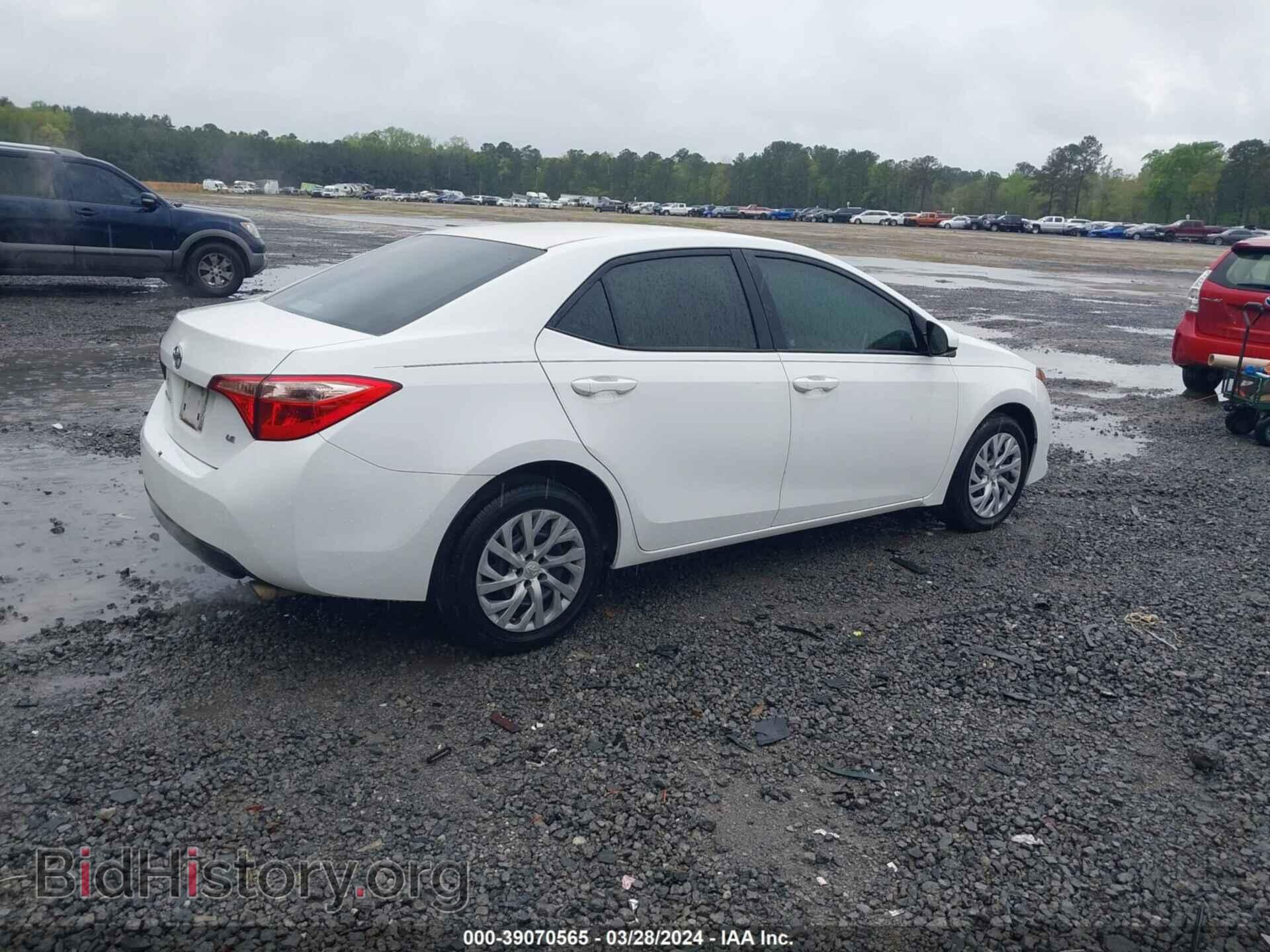 2017 TOYOTA COROLLA - VIN: 2T1BURHEXHC911990 - Фото 4