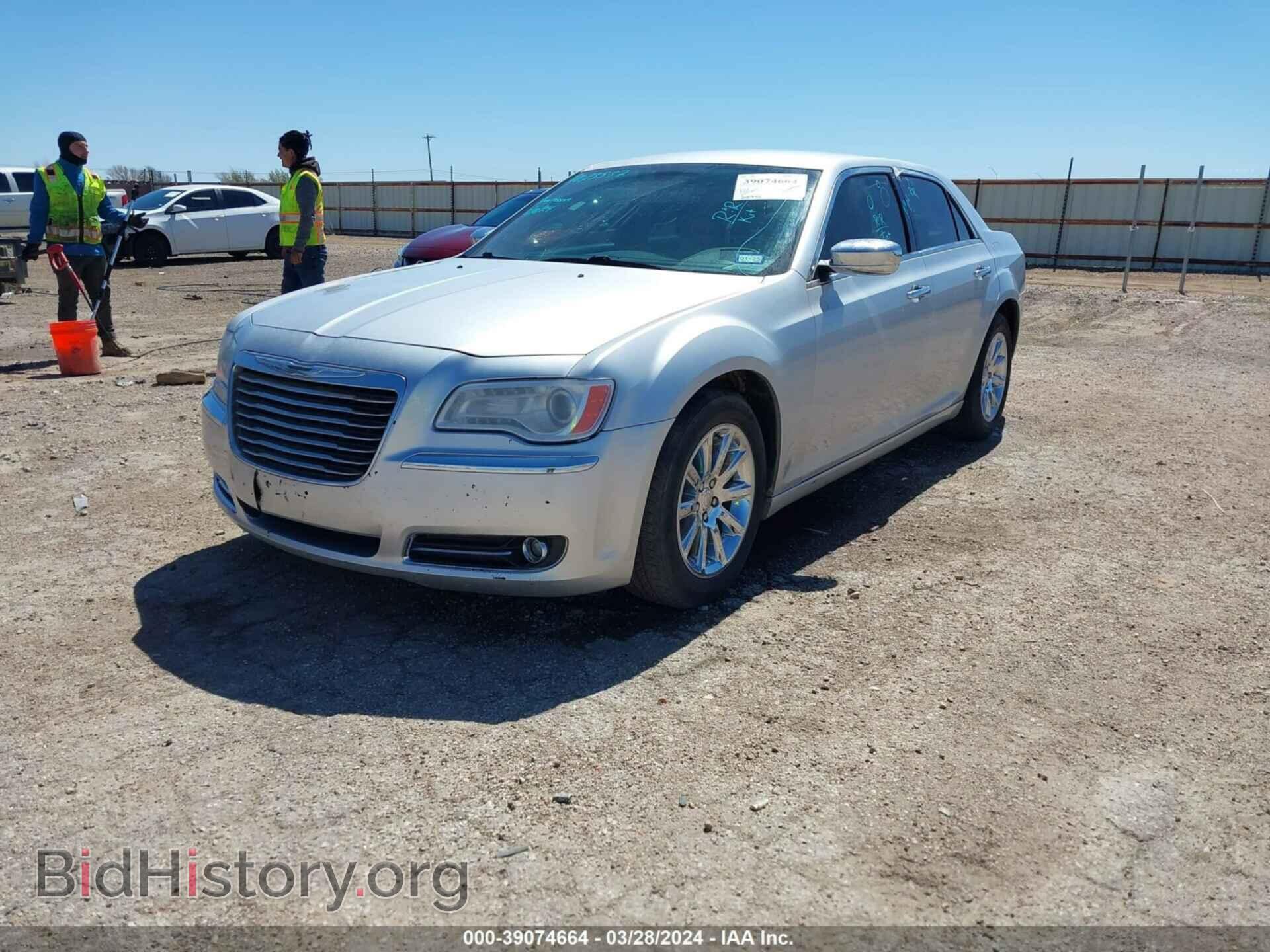 2012 CHRYSLER 300 - VIN: 2C3CCACGXCH250658 - Фото 2