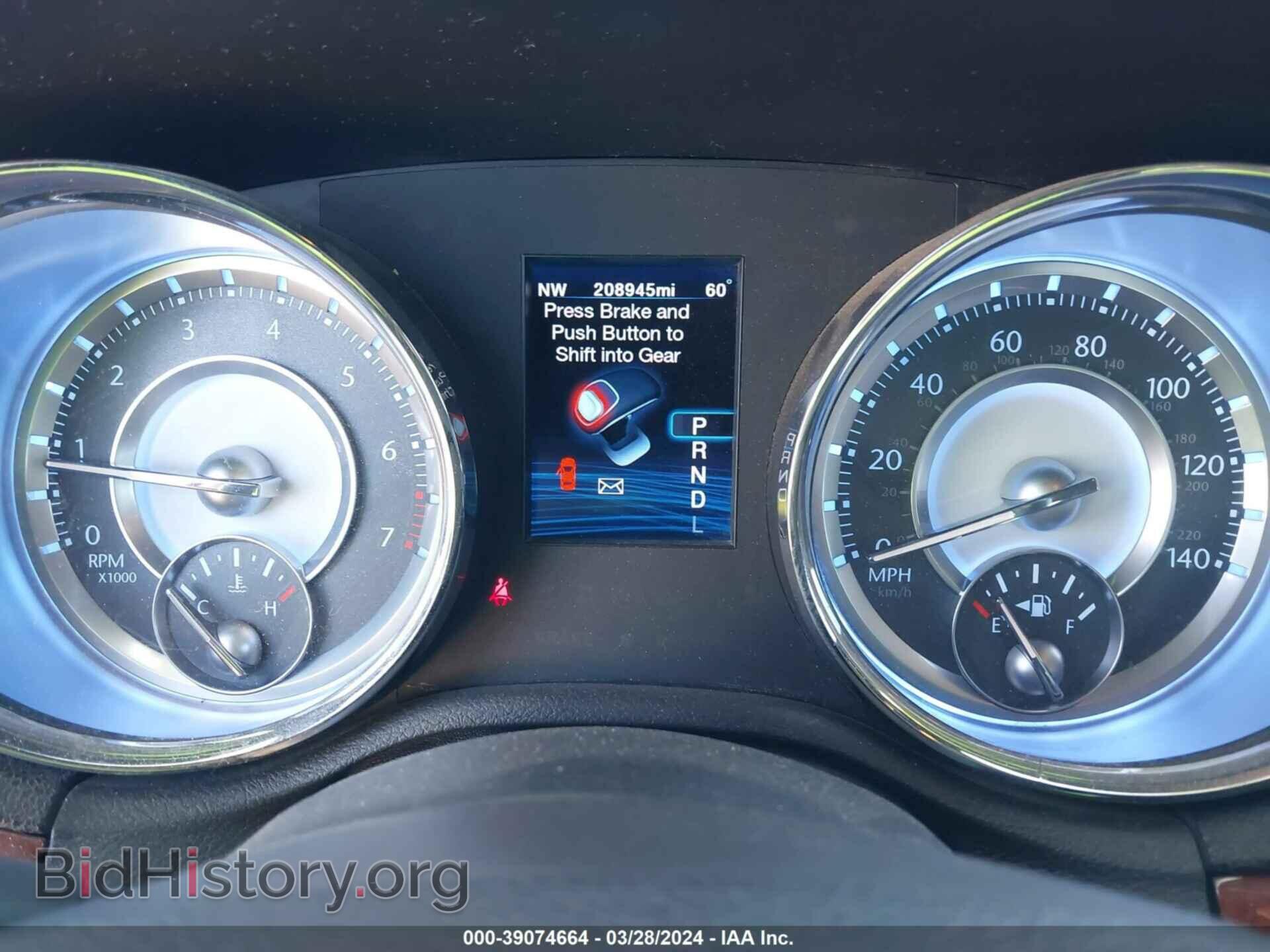 2012 CHRYSLER 300 - VIN: 2C3CCACGXCH250658 - Фото 7