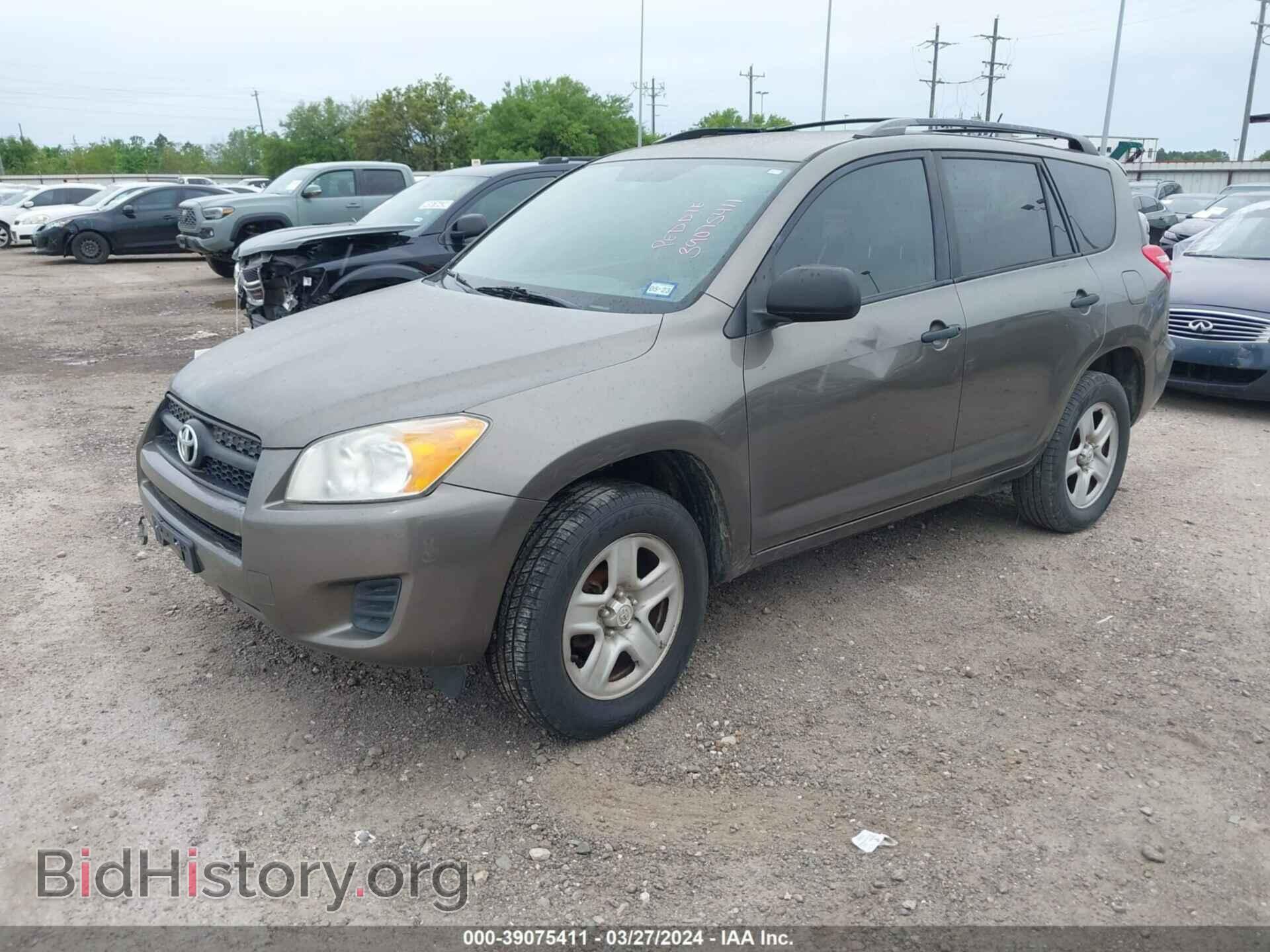 2011 TOYOTA RAV4 - VIN: 2T3BF4DV8BW125220 - Фото 2