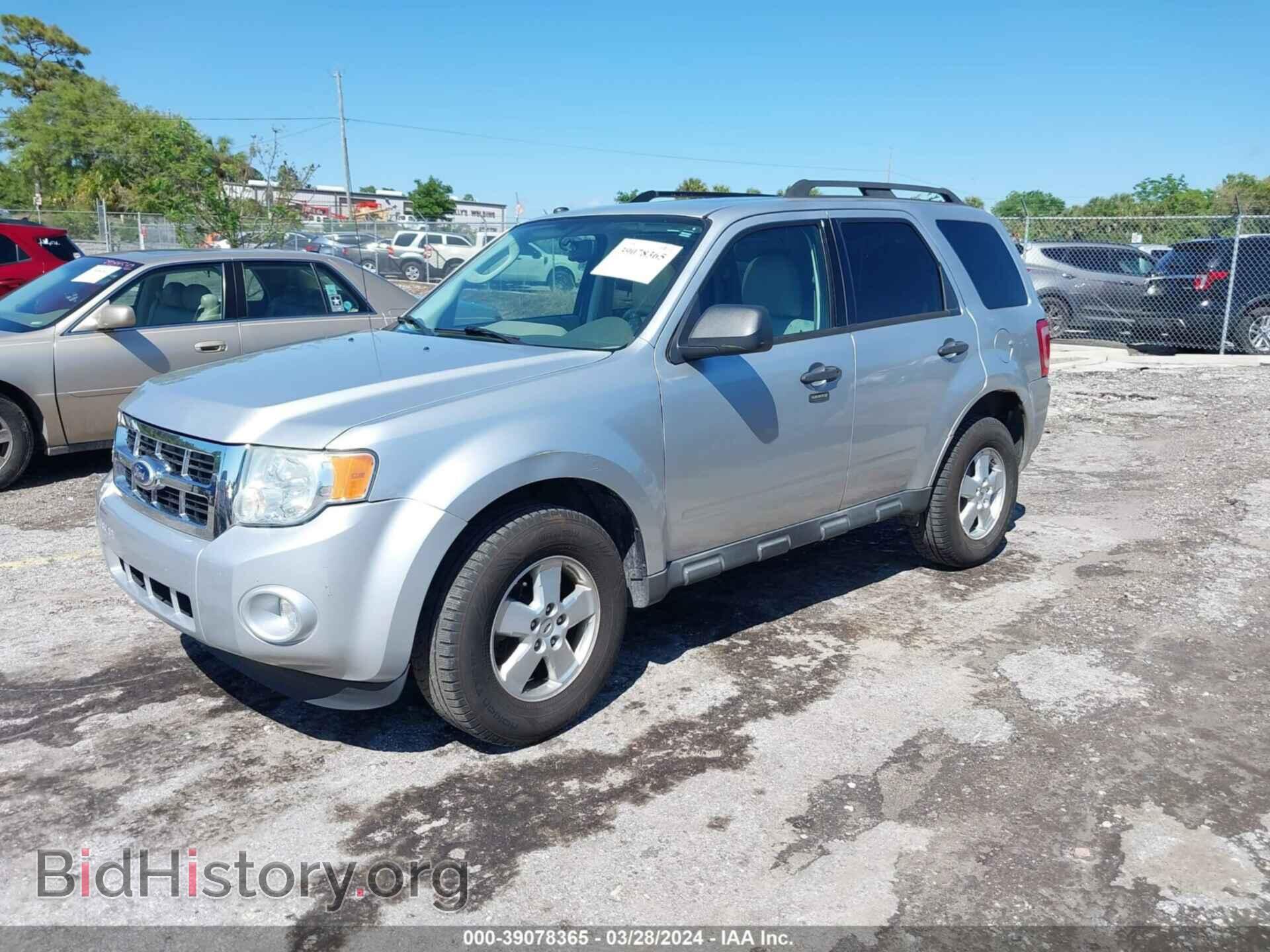 2010 FORD ESCAPE - VIN: 1FMCU0D75AKB82370 - Фото 2