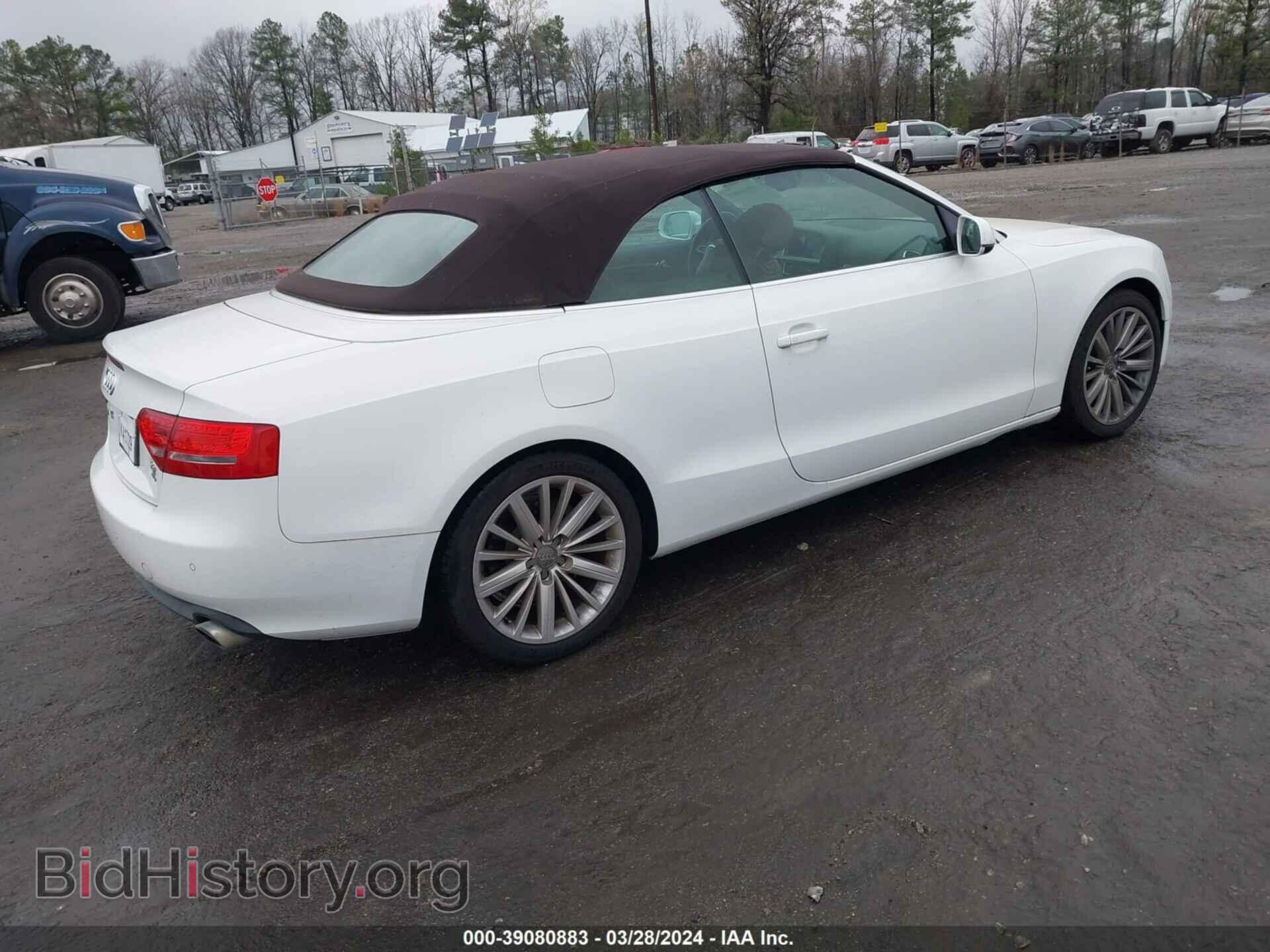 2011 AUDI A5 - VIN: WAULFAFH3BN015643 - Фото 4
