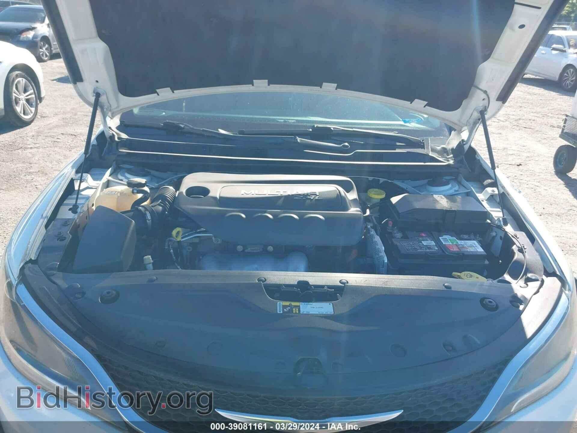 2015 CHRYSLER 200 - VIN: 1C3CCCAB7FN572141 - Фото 10