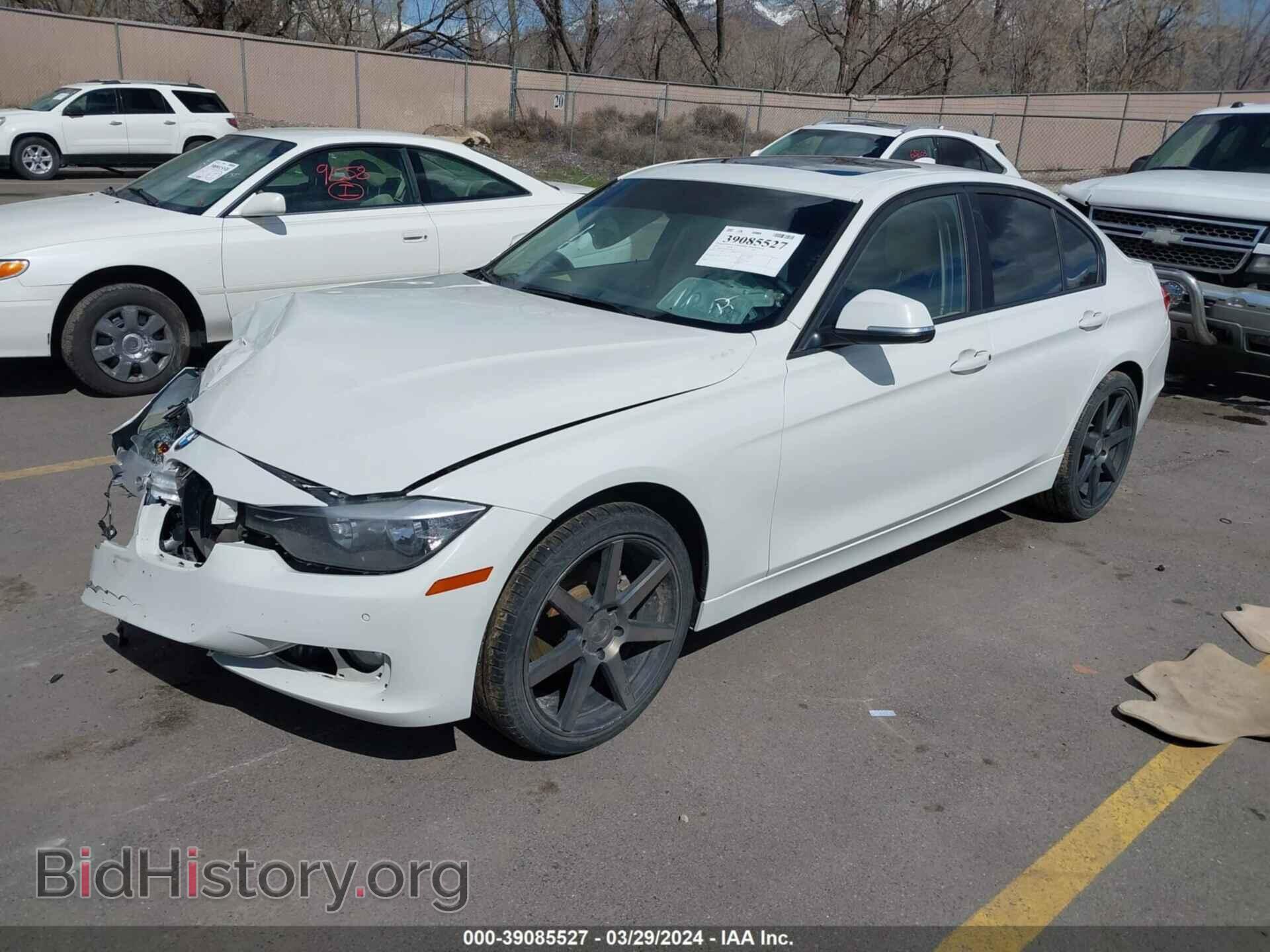 2013 BMW 320I - VIN: WBA3C3C52DF982255 - Фото 2
