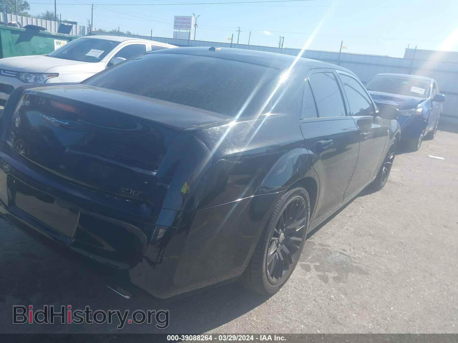 2012 CHRYSLER 300 - VIN: 2C3CCADT1CH315604 - Фото 4