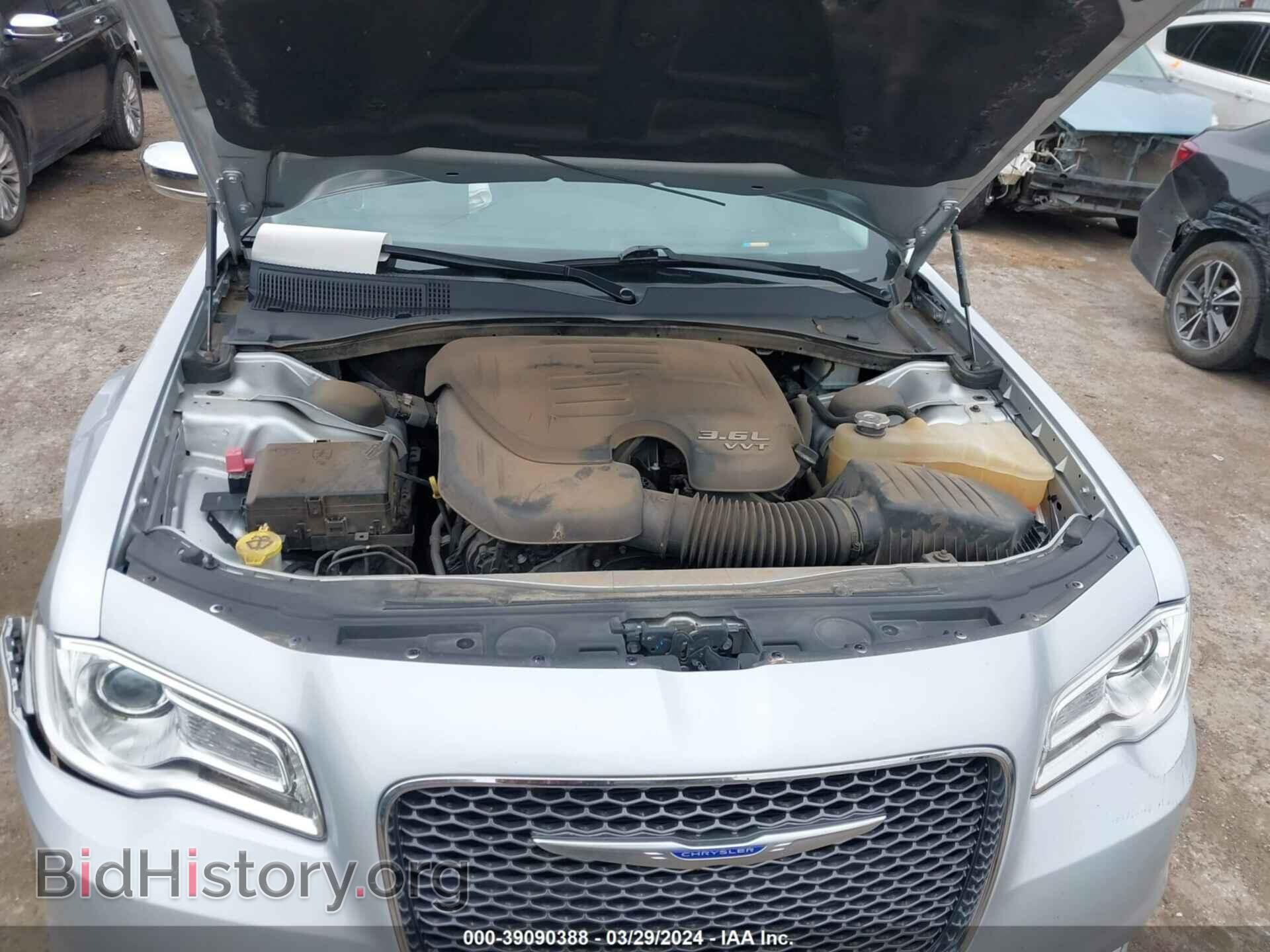2020 CHRYSLER 300 - VIN: 2C3CCAEG9LH124434 - Фото 10