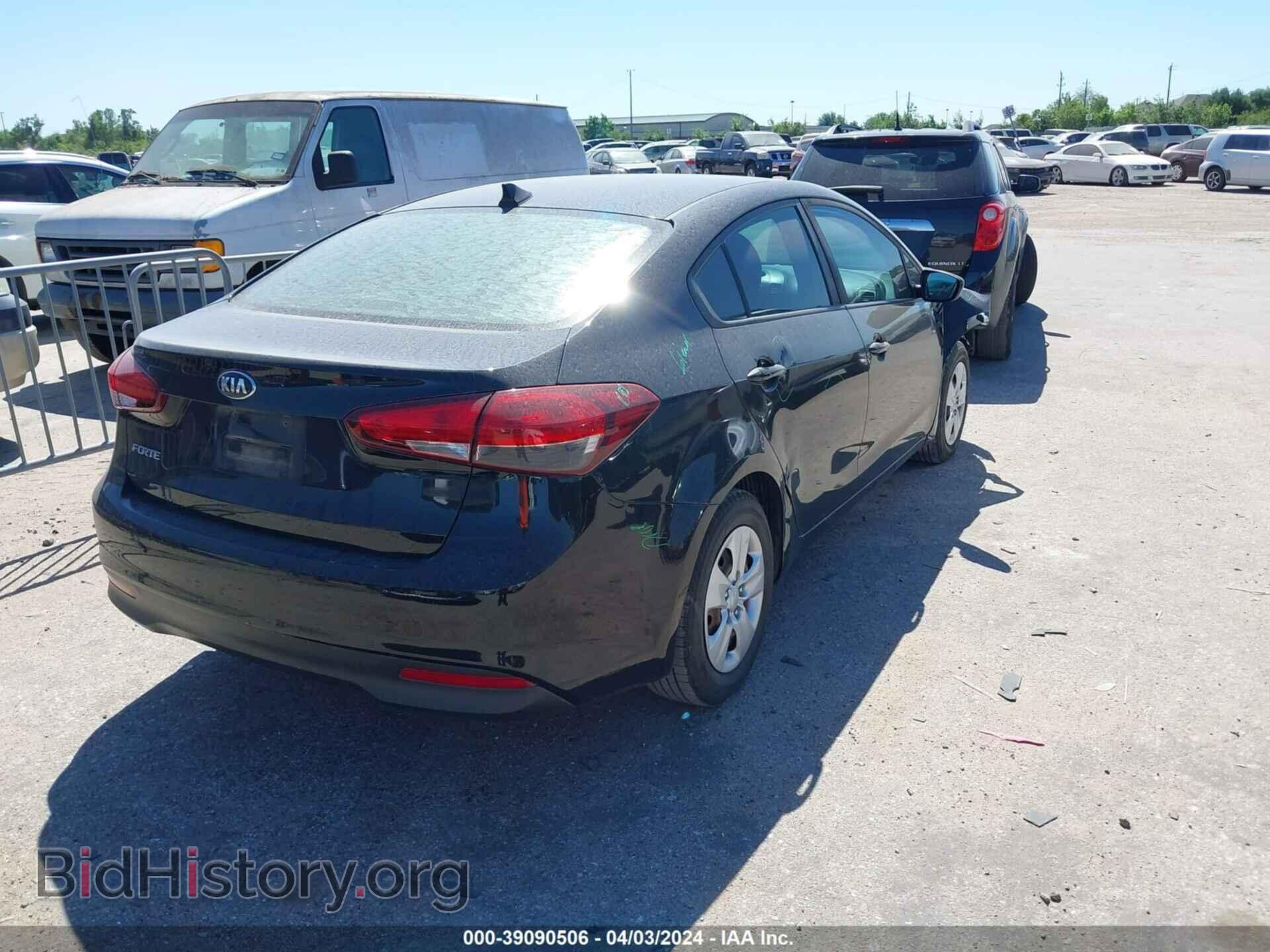 2017 KIA FORTE - VIN: 3KPFK4A72HE124345 - Фото 4