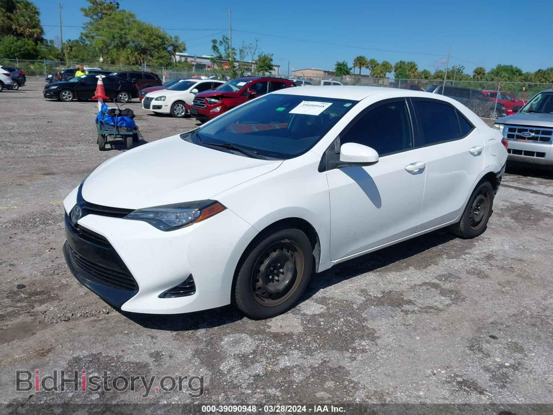 2017 TOYOTA COROLLA - VIN: 2T1BURHEXHC819875 - Фото 2