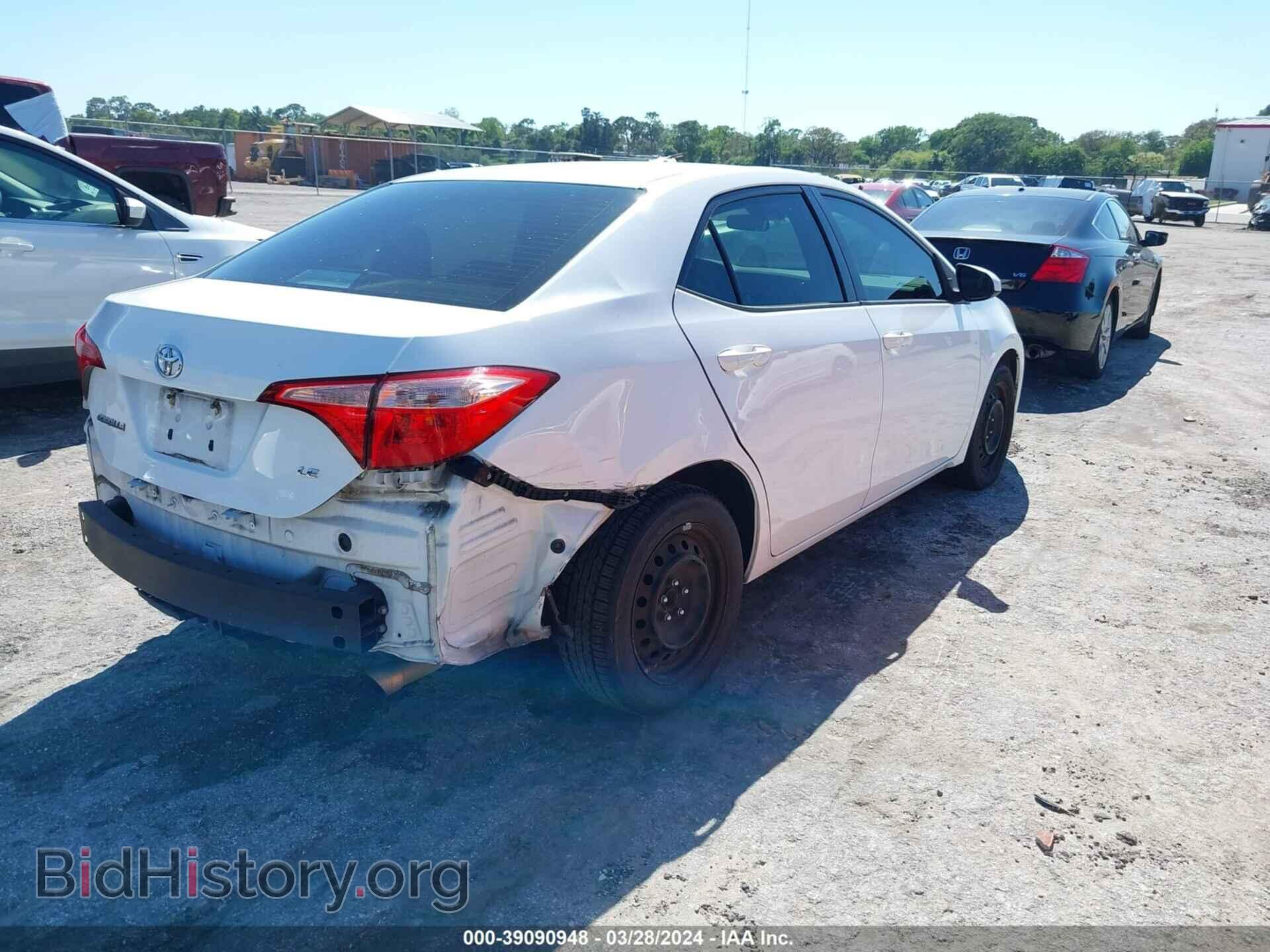 2017 TOYOTA COROLLA - VIN: 2T1BURHEXHC819875 - Фото 4