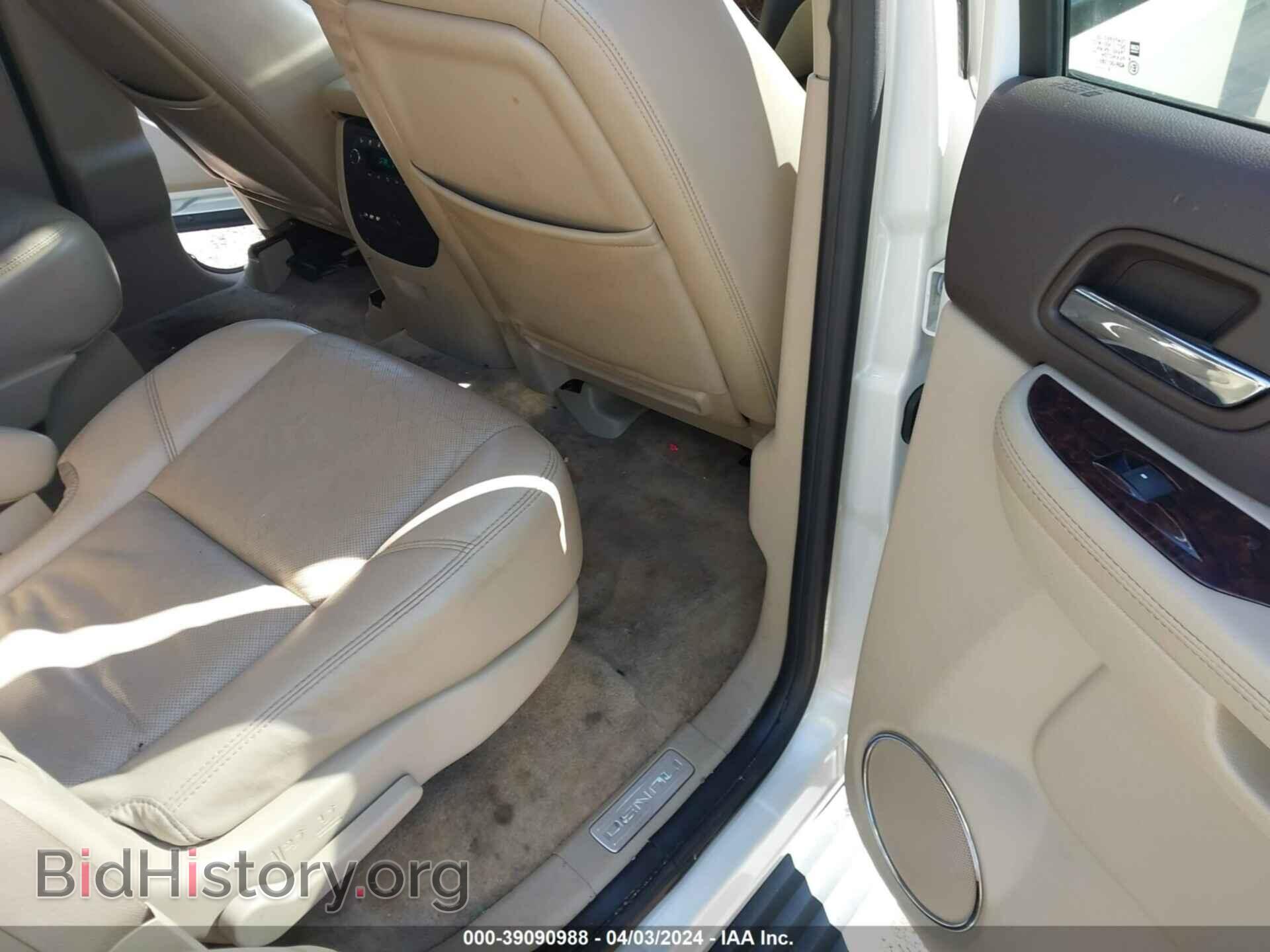 2011 GMC YUKON - VIN: 1GKS1EEF0BR199697 - Фото 8