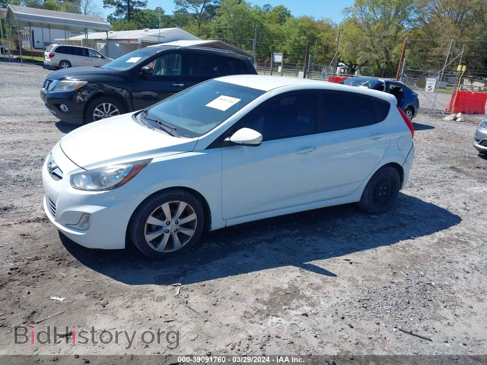 2013 HYUNDAI ACCENT - VIN: KMHCU5AE3DU059496 - Фото 2