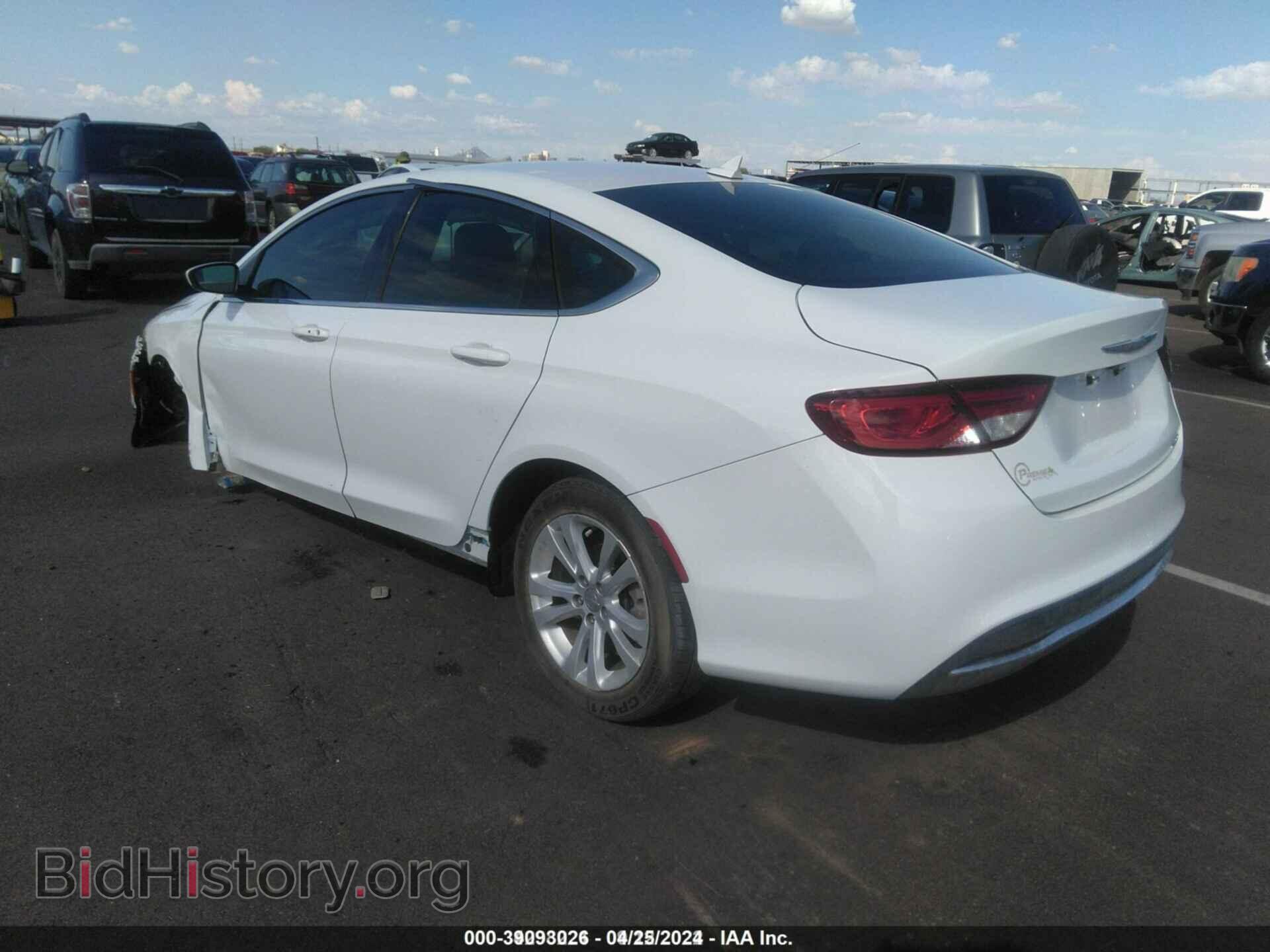 2015 CHRYSLER 200 - VIN: 1C3CCCAB3FN720785 - Фото 3