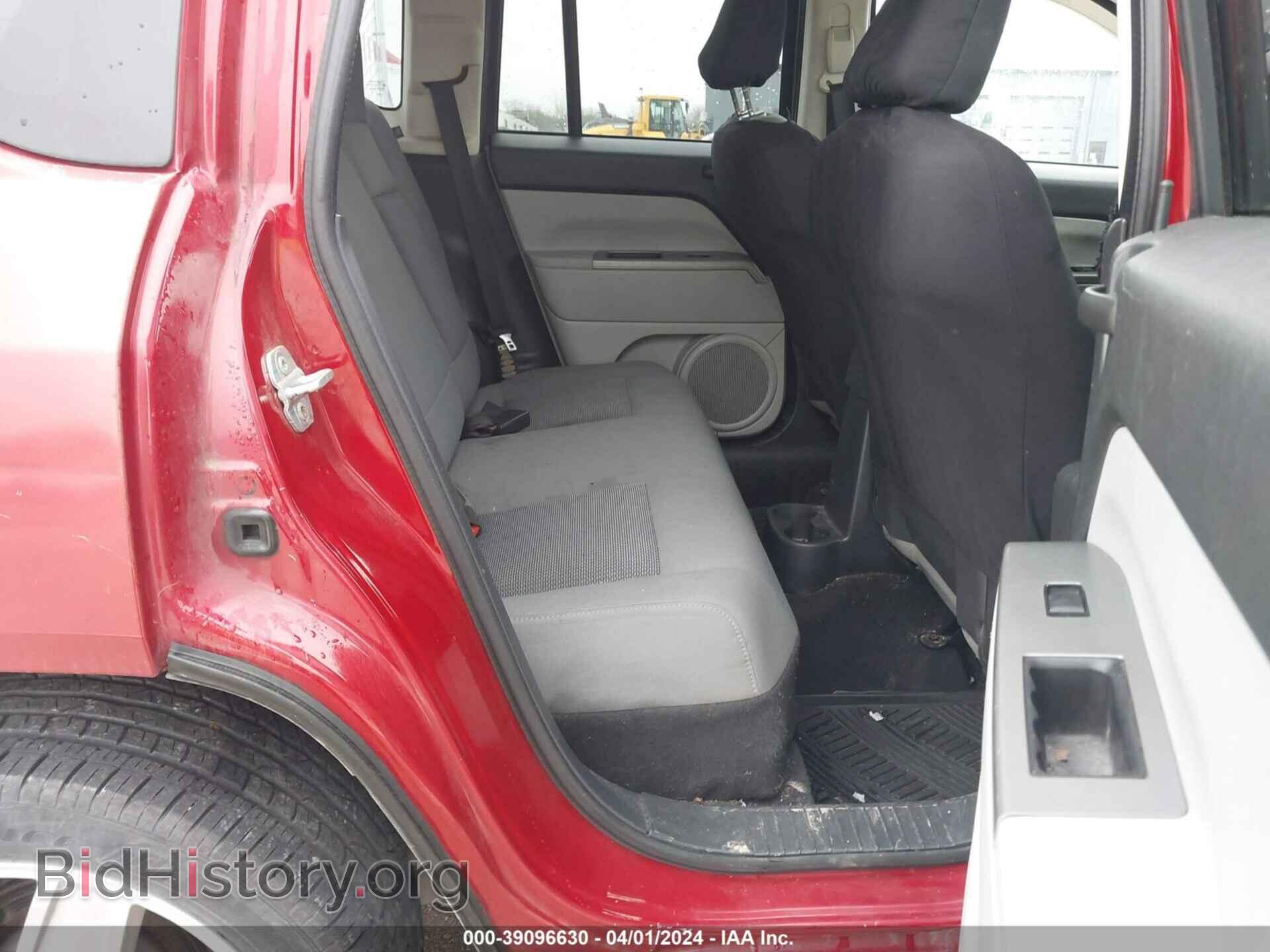 2007 JEEP COMPASS - VIN: 1J8FF47W37D277067 - Фото 8