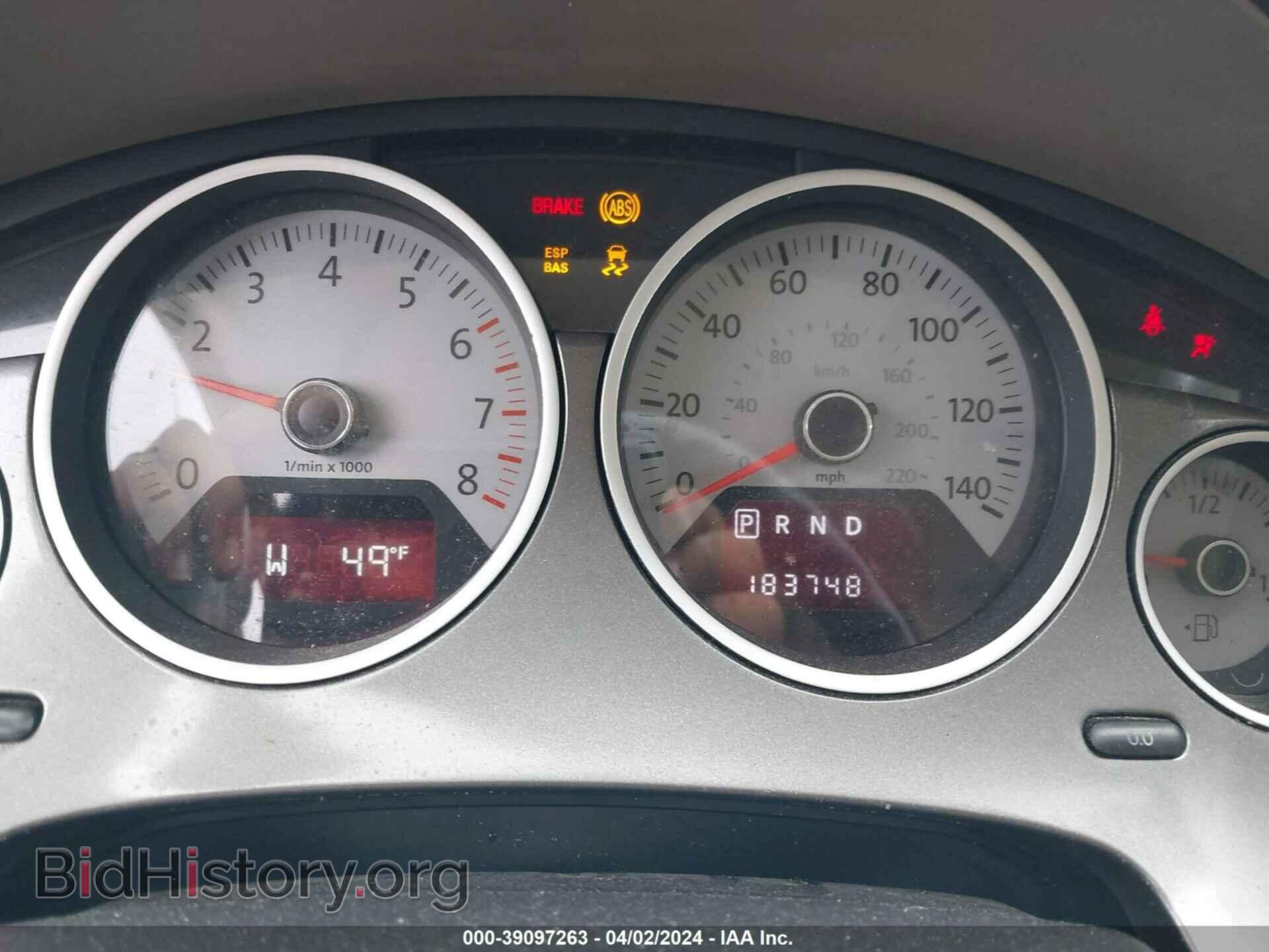 2010 VOLKSWAGEN ROUTAN - VIN: 2V4RW3D17AR242548 - Фото 7
