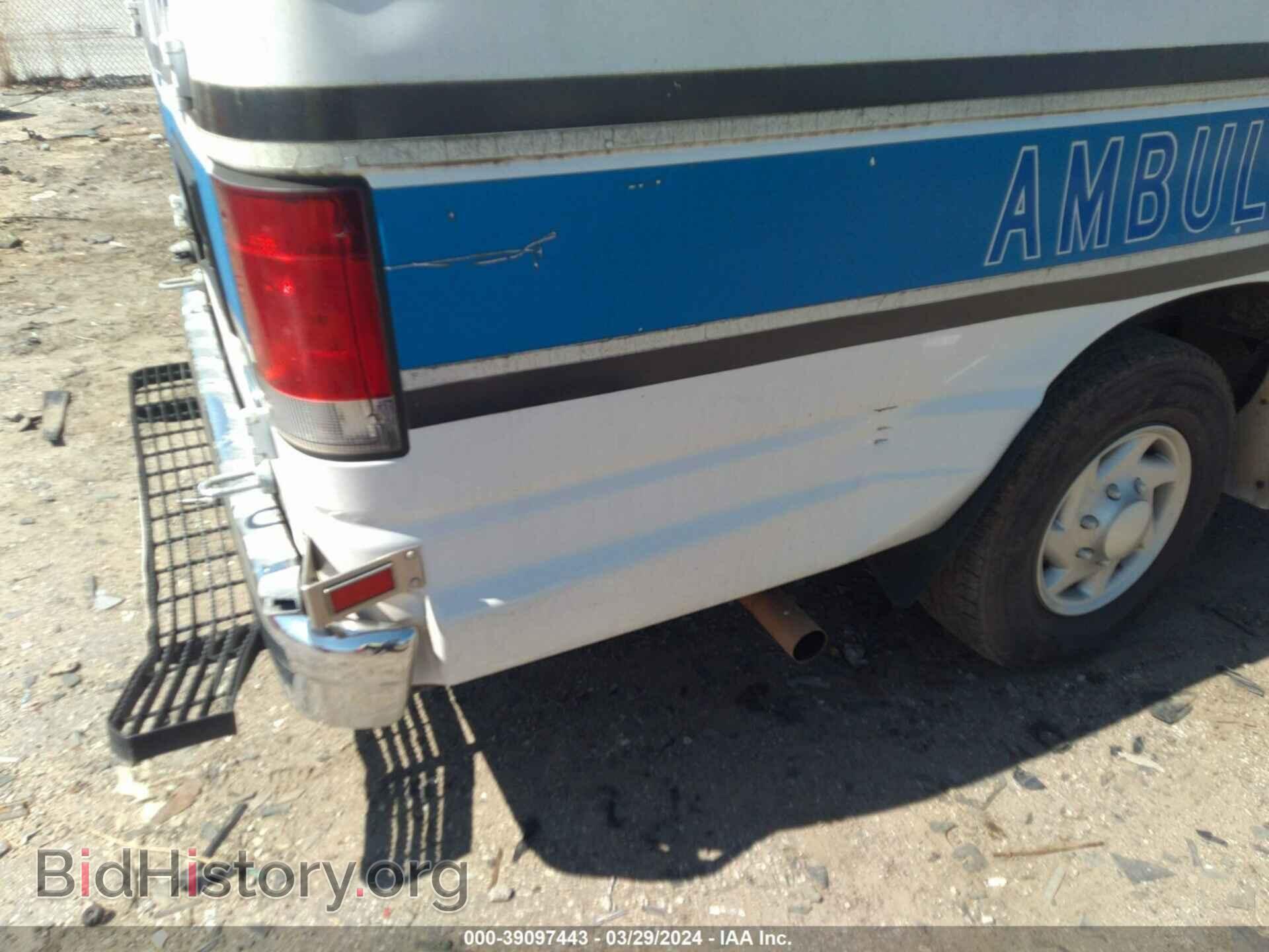 2010 FORD ECONOLINE - VIN: 1FDSS3ES3ADA75666 - Фото 6