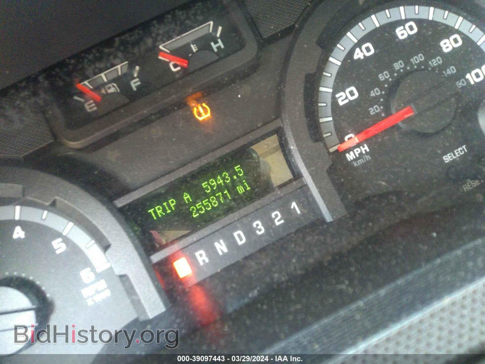 2010 FORD ECONOLINE - VIN: 1FDSS3ES3ADA75666 - Фото 7