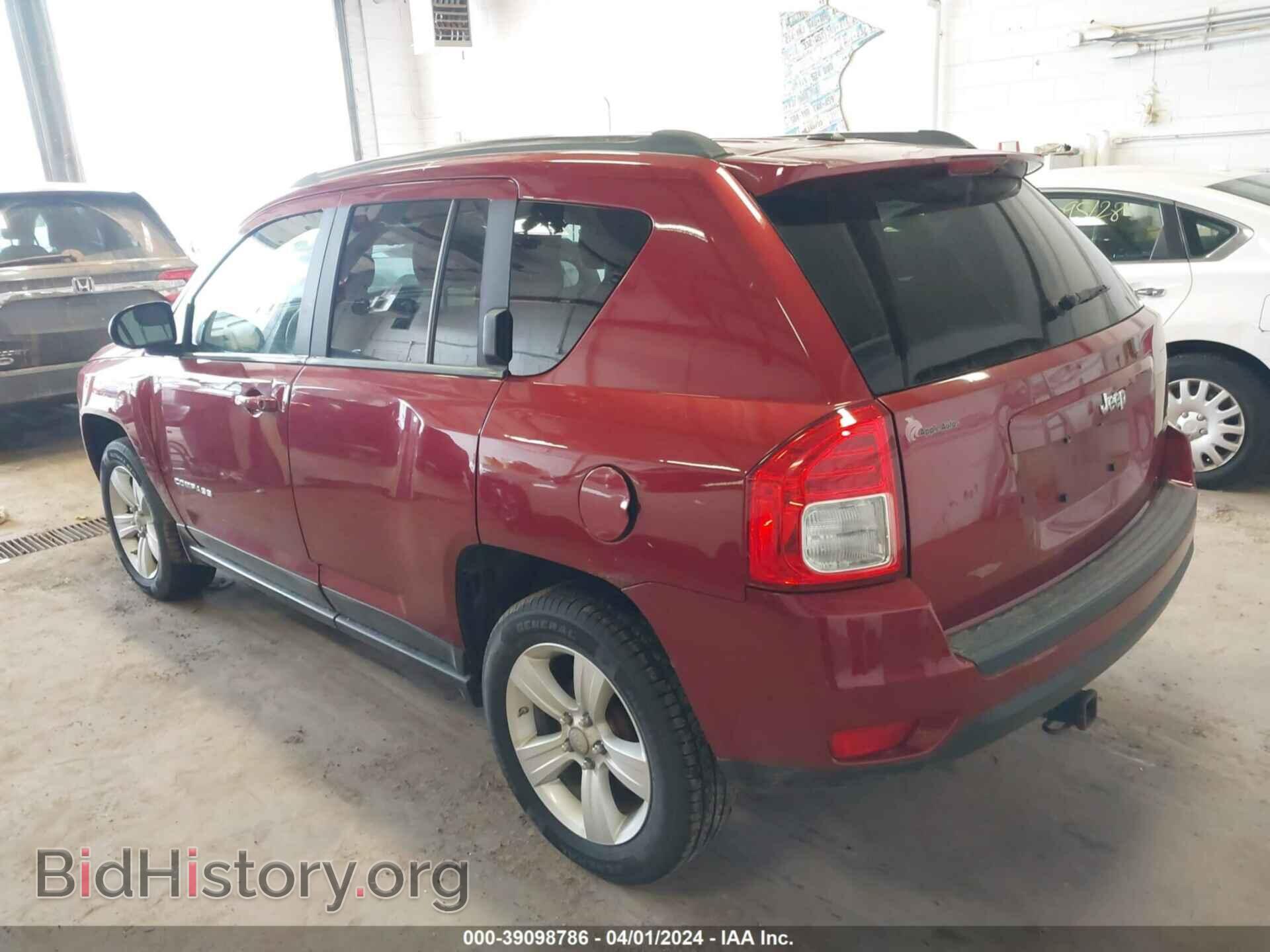 2011 JEEP COMPASS - VIN: 1J4NT1FB2BD170877 - Фото 3