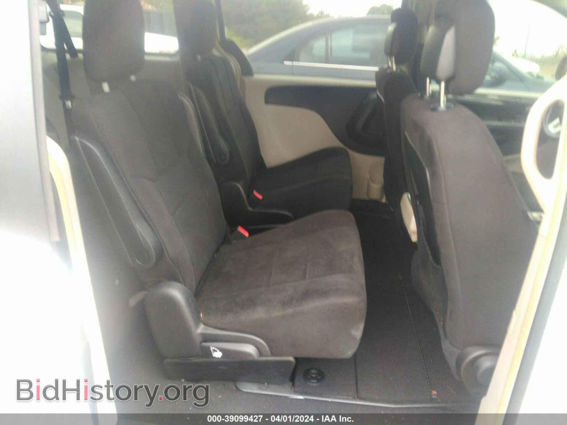 2011 DODGE GRAND CARAVAN - VIN: 2D4RN5DG4BR662009 - Photo 8