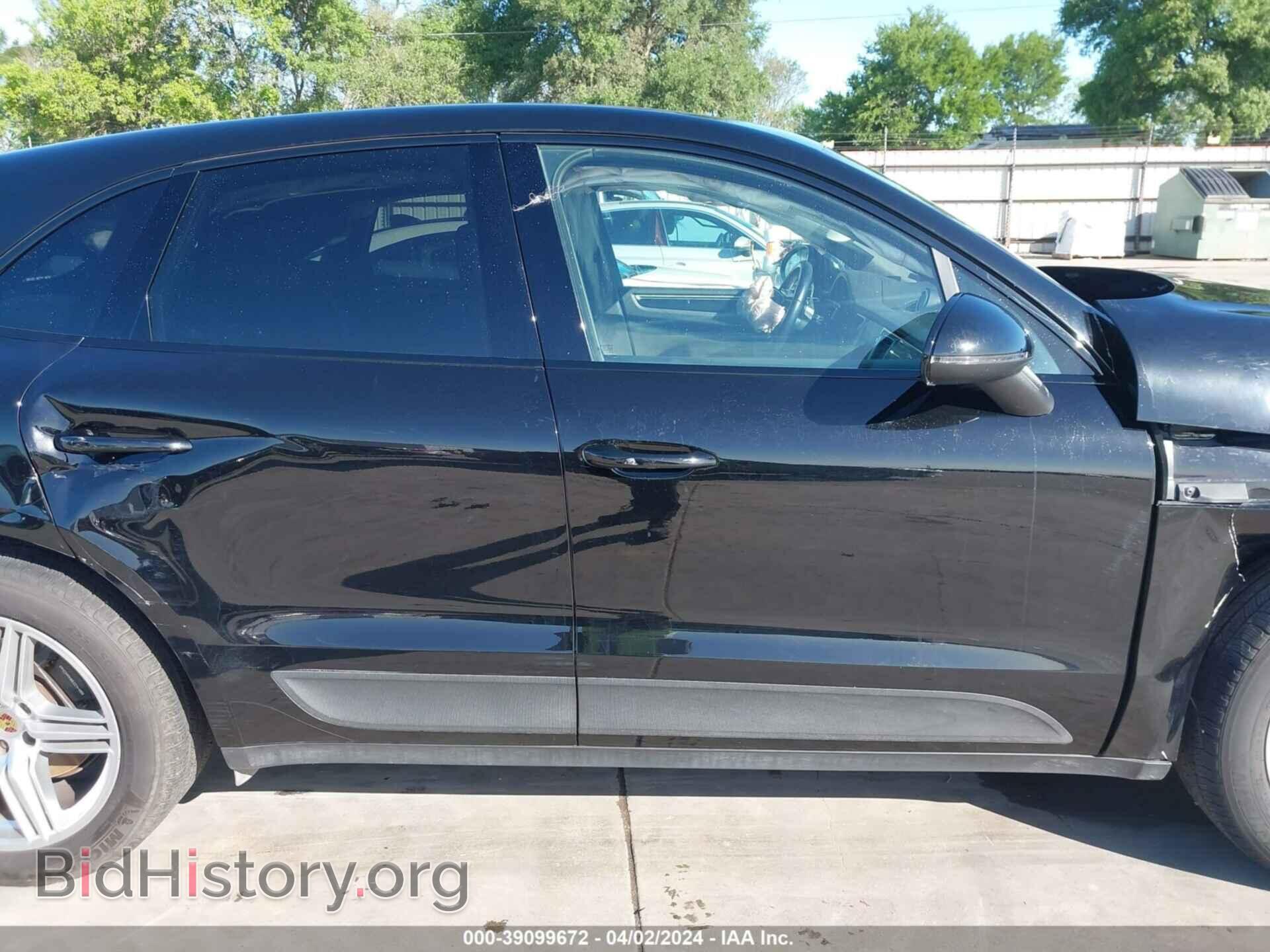 2017 PORSCHE MACAN - VIN: WP1AA2A52HLB82977 - Photo 13