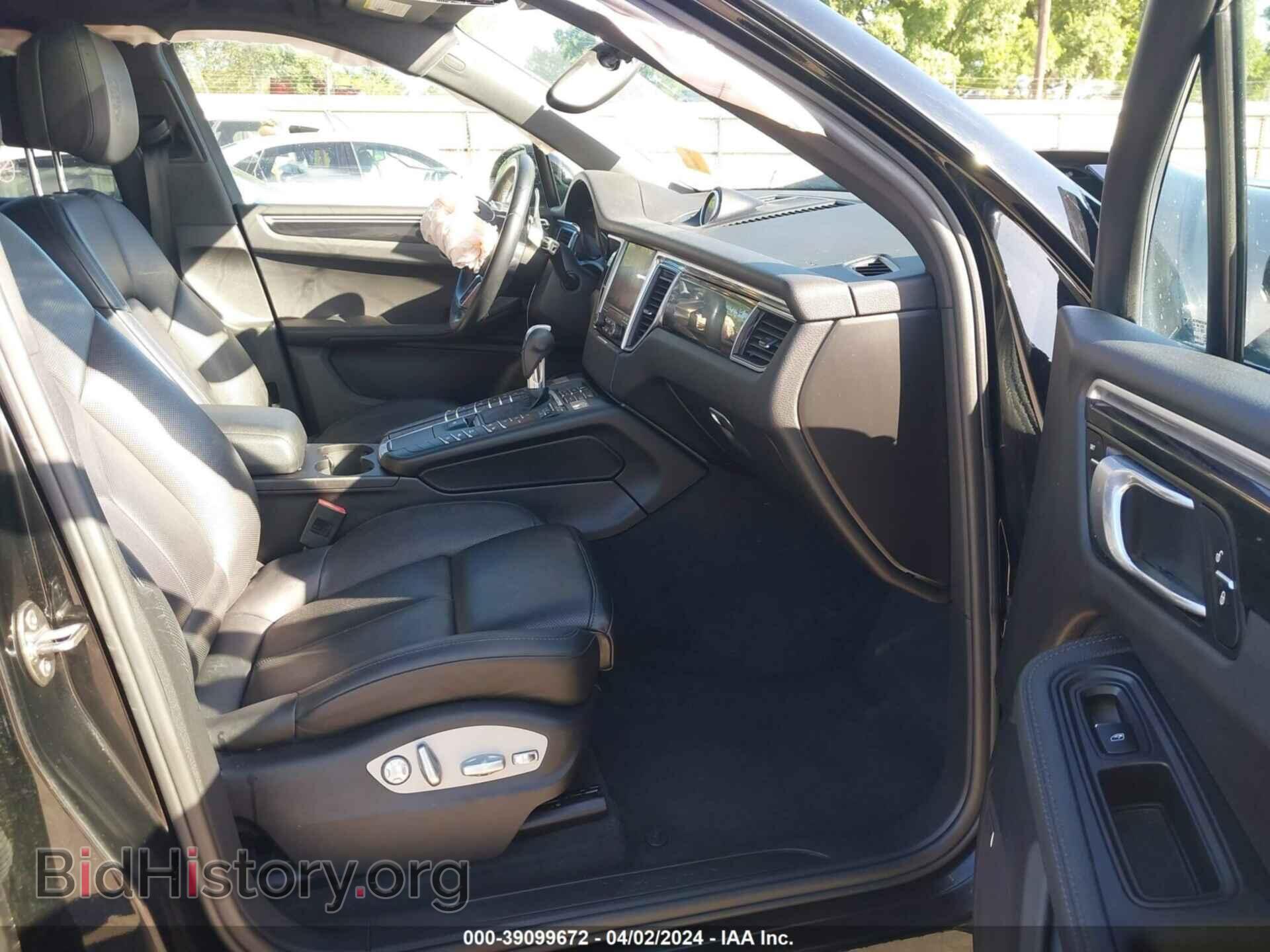 2017 PORSCHE MACAN - VIN: WP1AA2A52HLB82977 - Photo 5