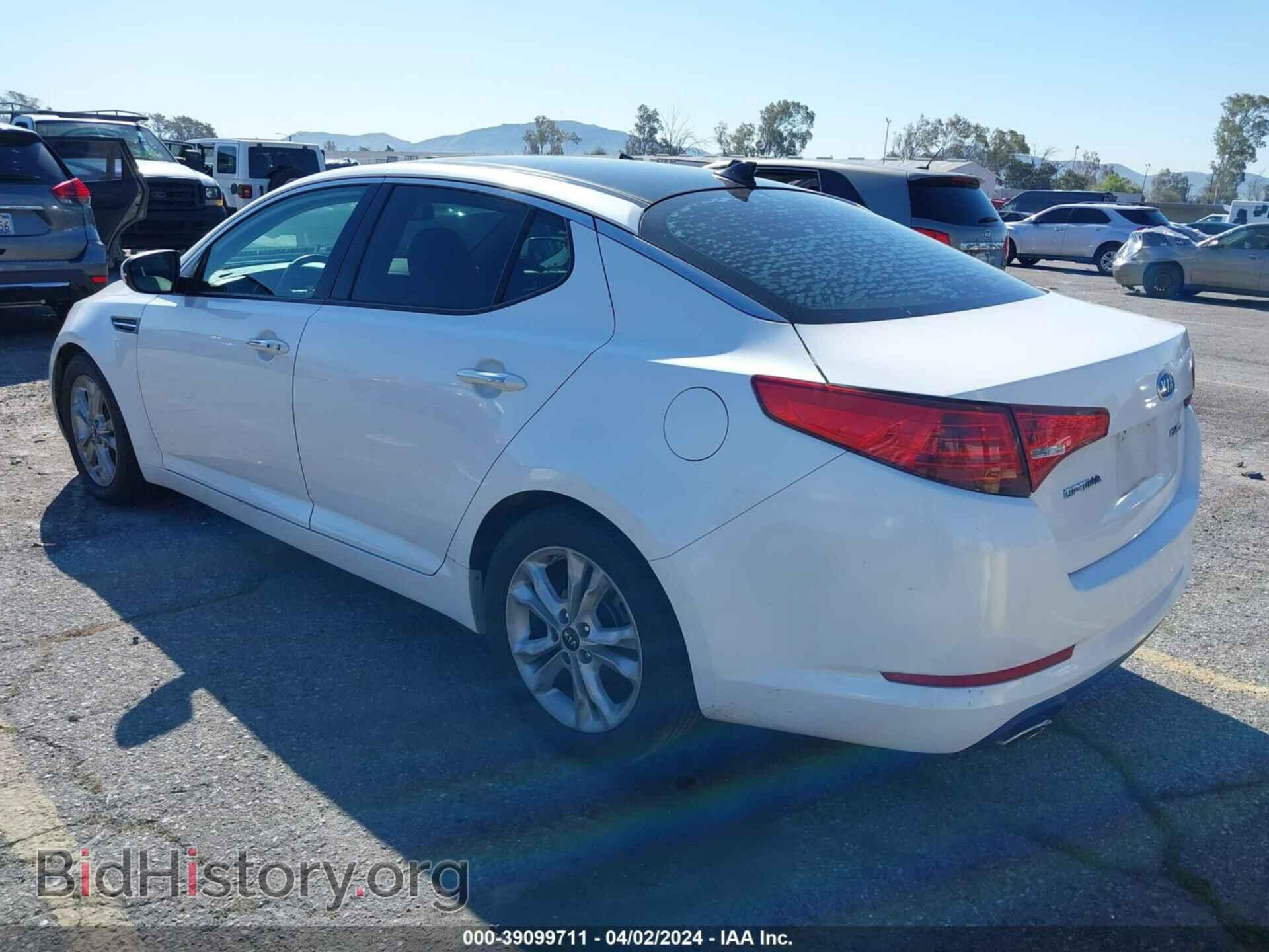 2011 KIA OPTIMA - VIN: KNAGN4A78B5172850 - Photo 3