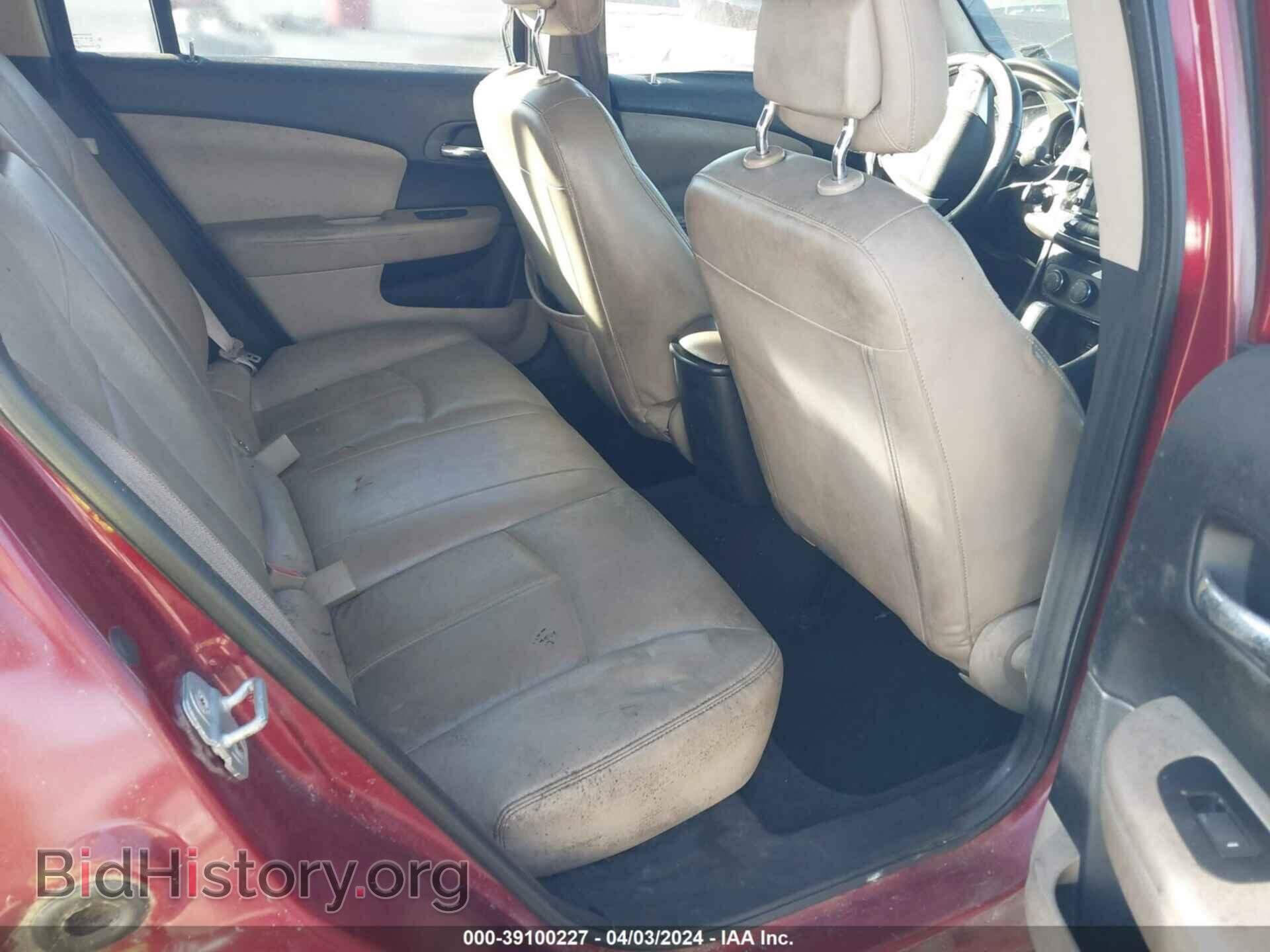 2011 CHRYSLER 200 - VIN: 1C3BC2FG6BN601911 - Фото 8