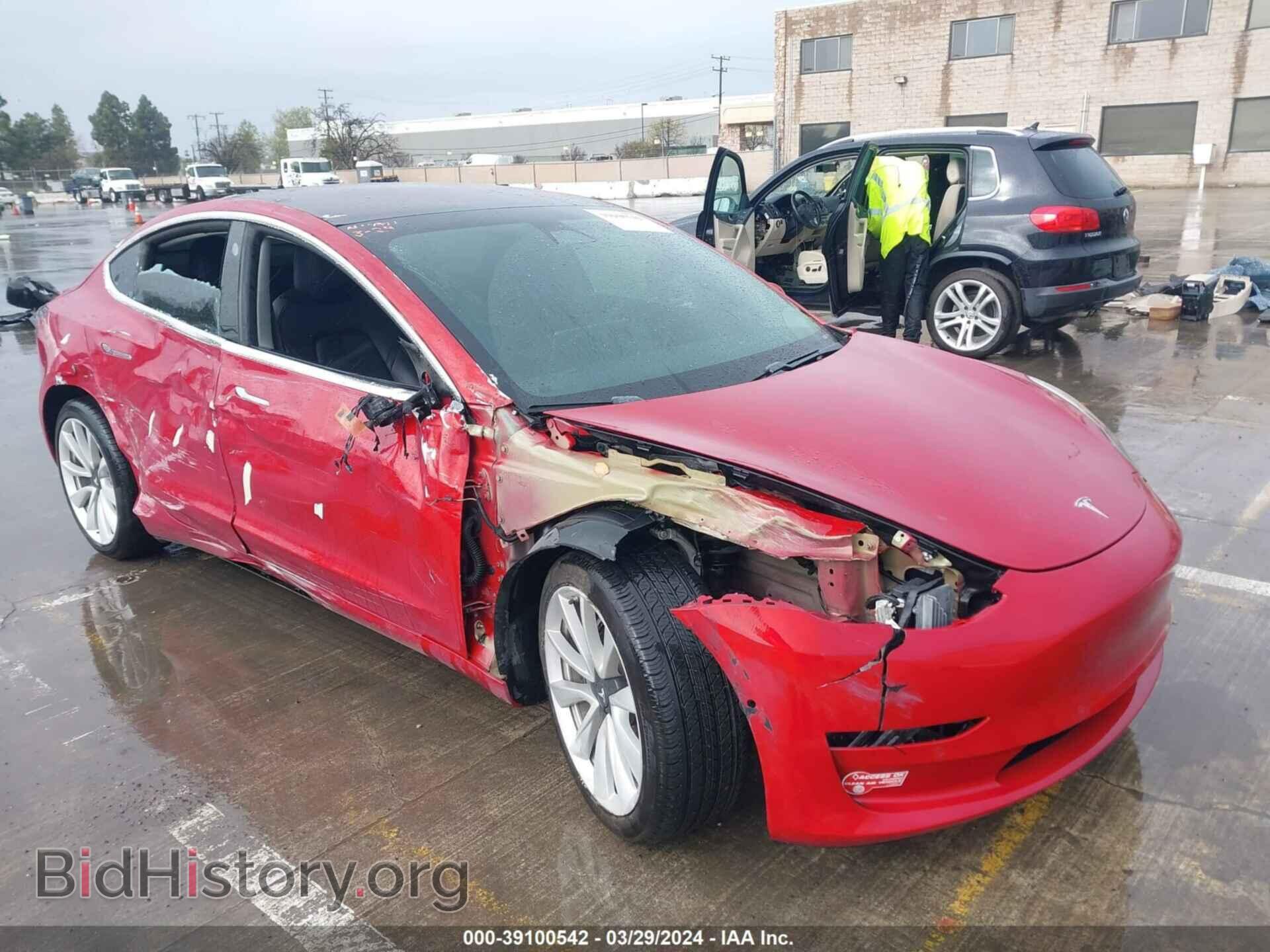 Фотография 5YJ3E1EA7JF048054 - TESLA MODEL 3 2018