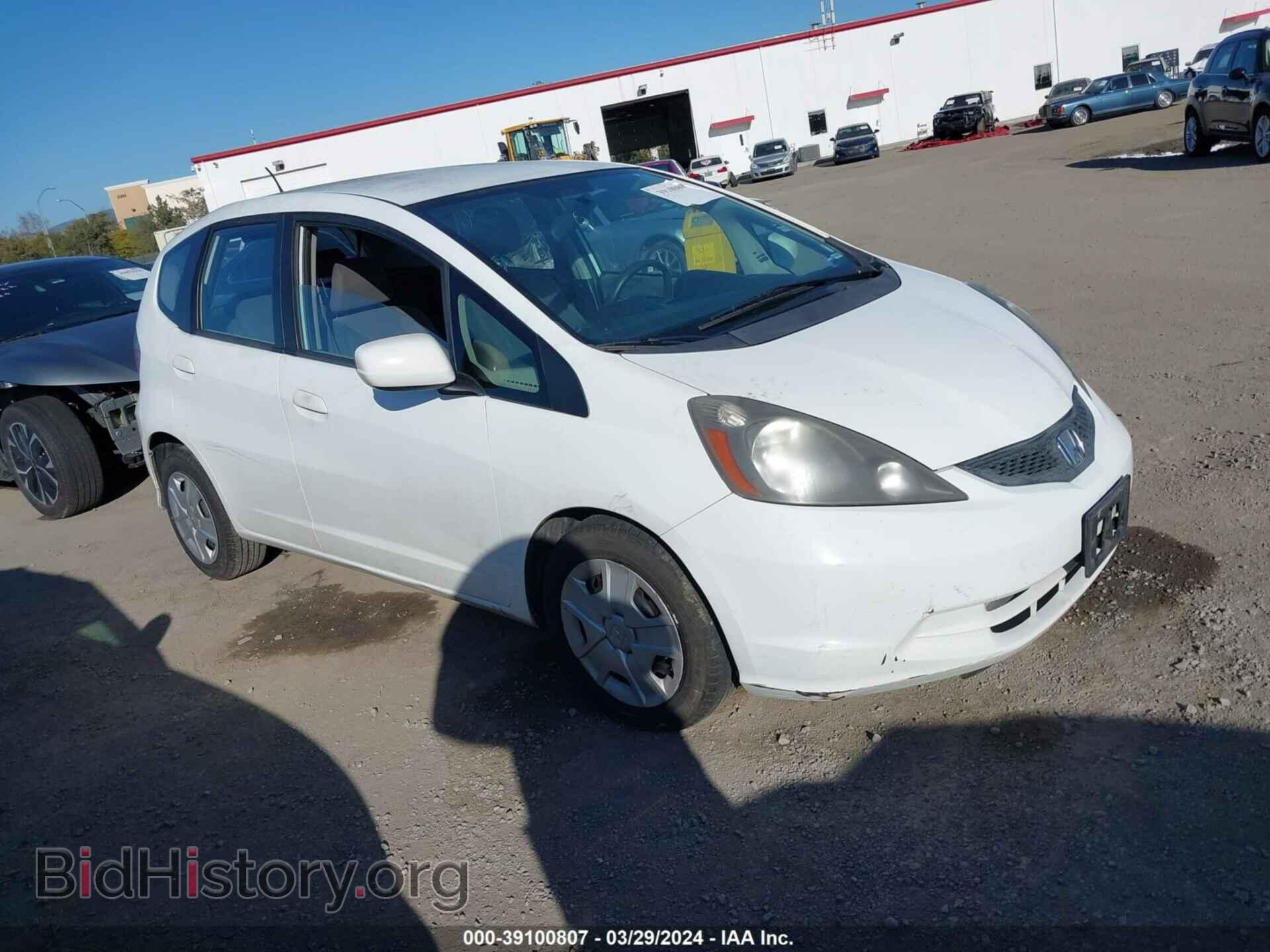 Фотография JHMGE8H33CC025568 - HONDA FIT 2012