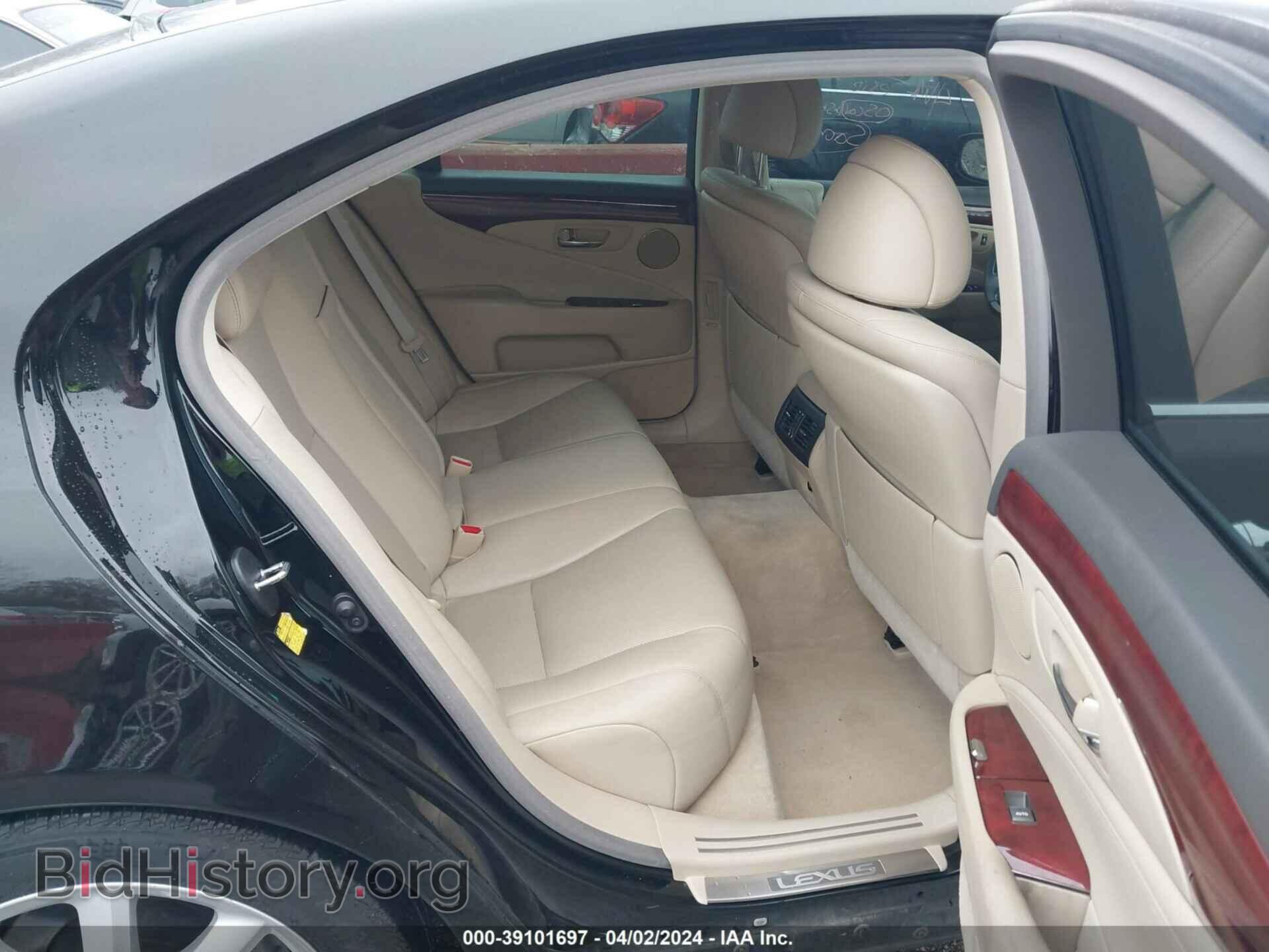 2007 LEXUS LS 460 - VIN: JTHBL46F375034352 - Photo 8