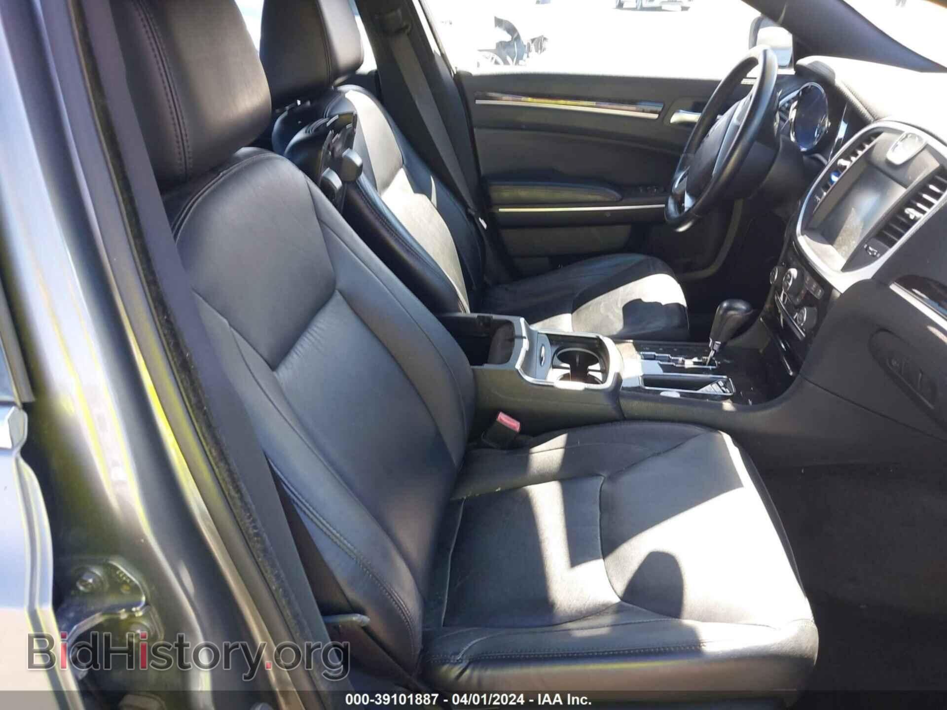 2011 CHRYSLER 300 - VIN: 2C3CA5CG6BH558034 - Фото 5