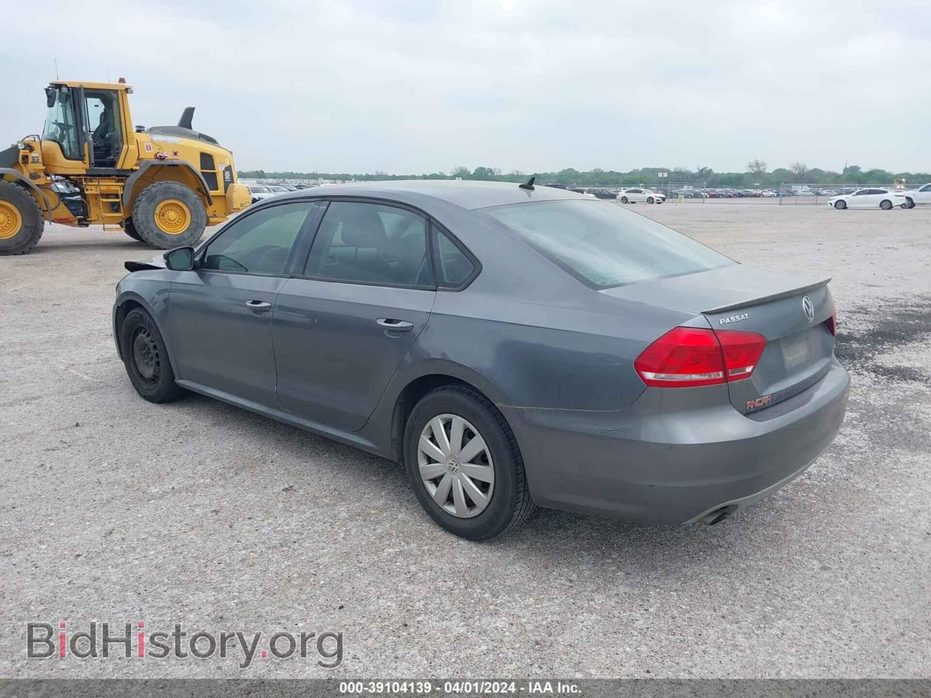 2012 VOLKSWAGEN PASSAT - VIN: 1VWAP7A38CC055037 - Фото 3