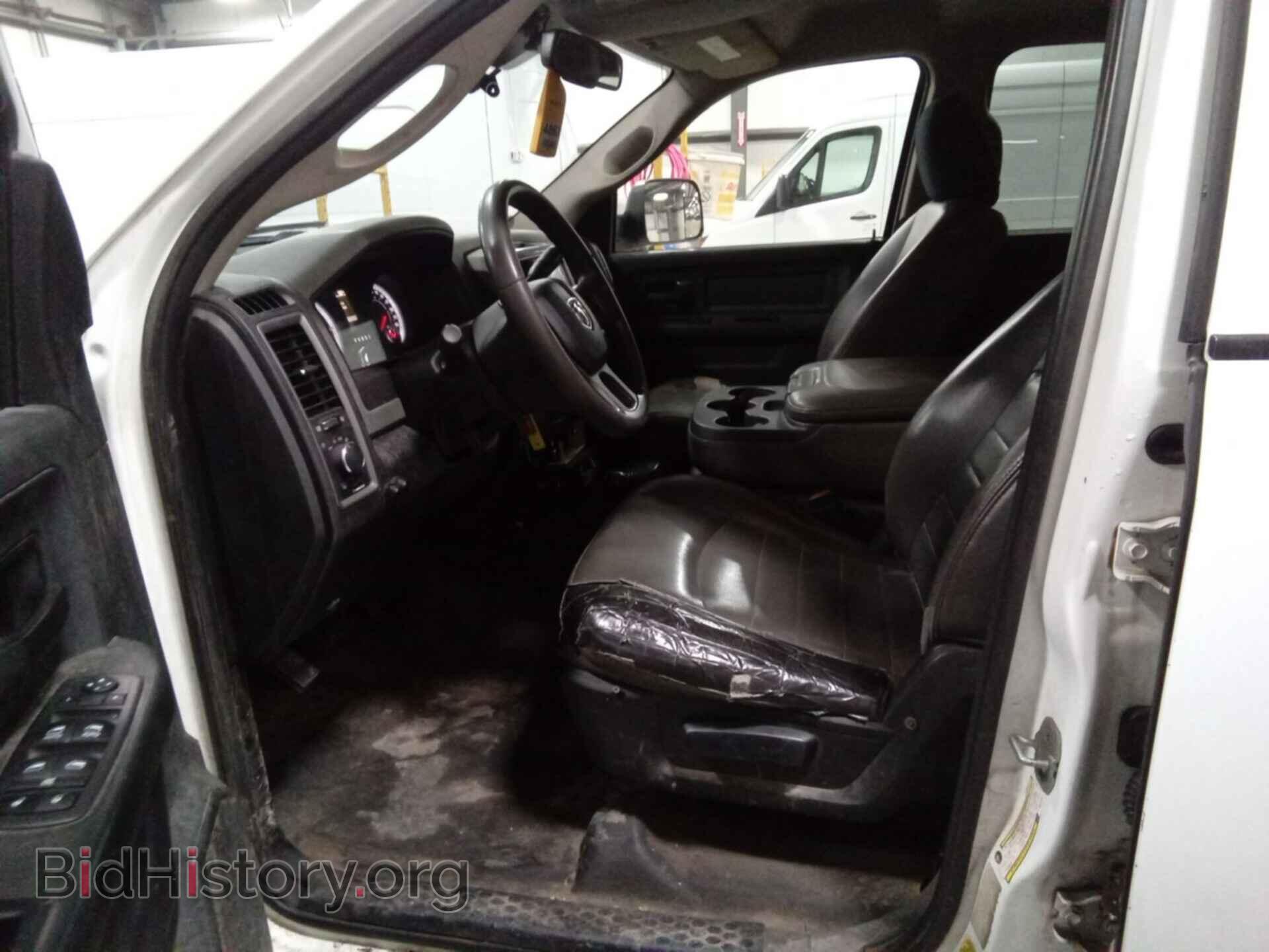 2013 RAM 2500 - VIN: 3C6TR5HTXDG524229 - Фото 2