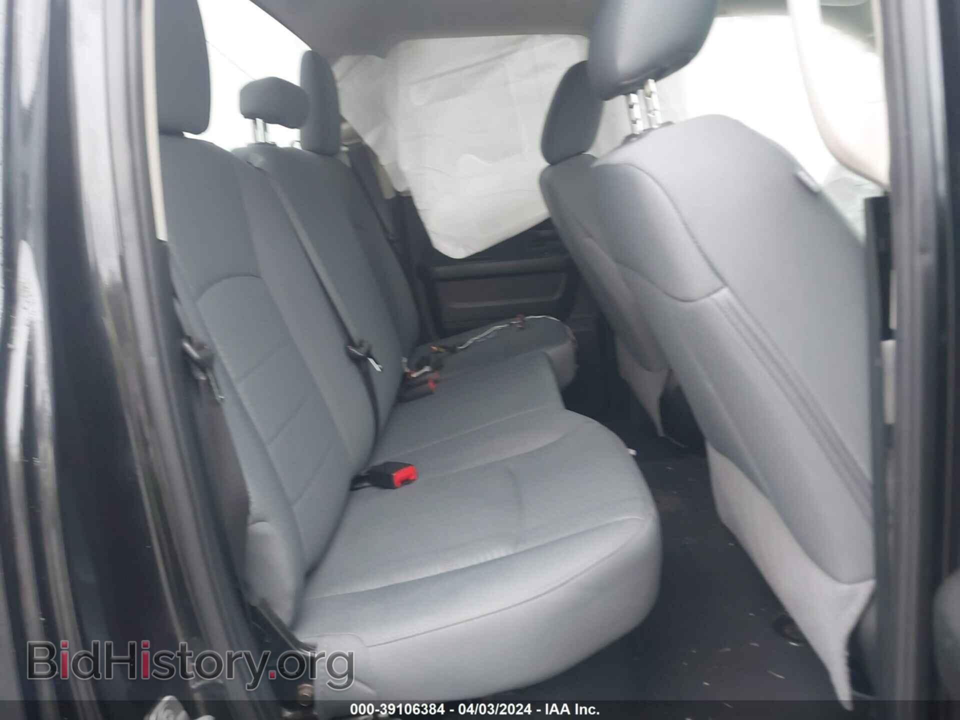 2018 RAM 1500 - VIN: 1C6RR7FG4JS191512 - Фото 8