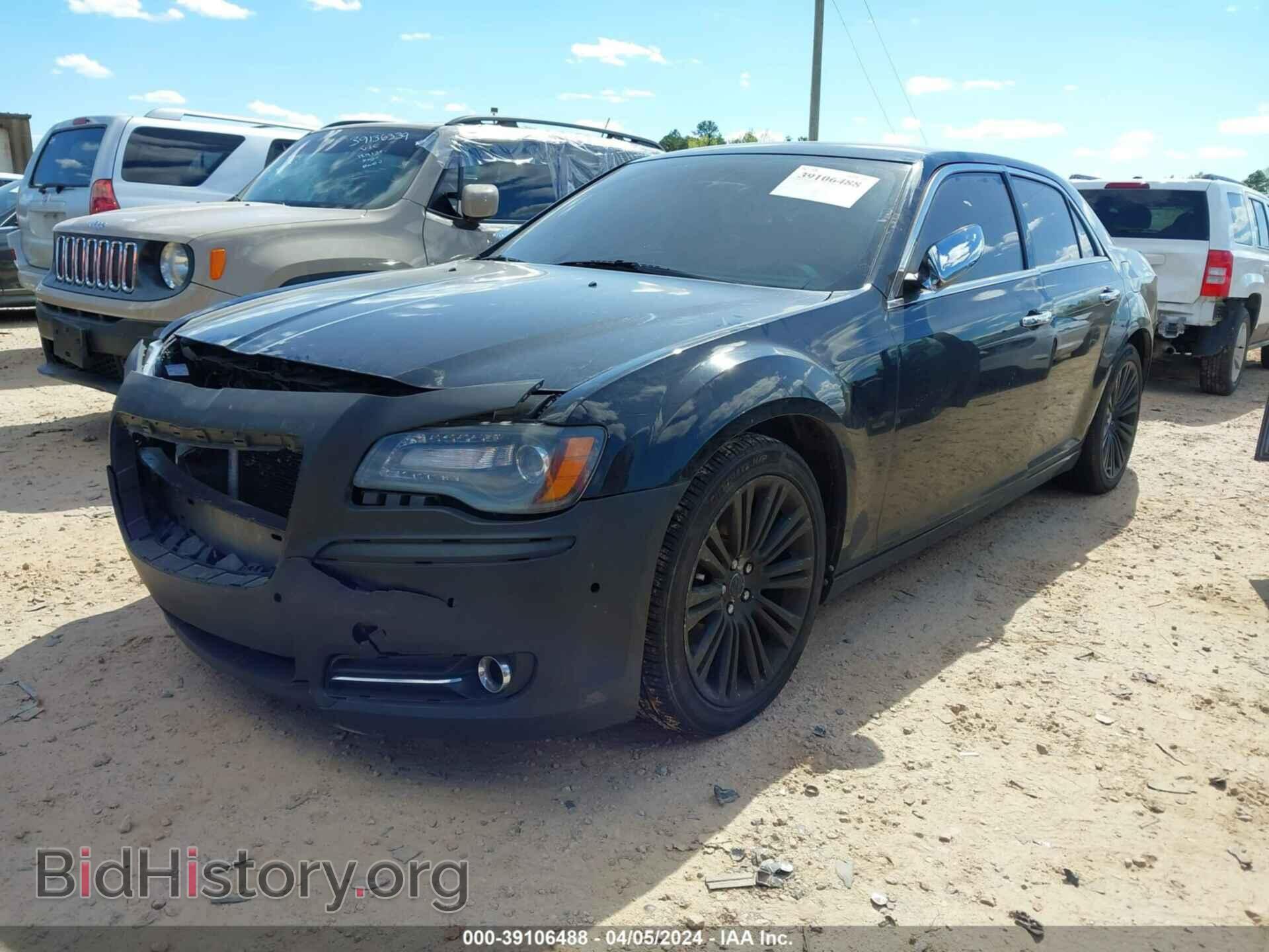 2012 CHRYSLER 300C - VIN: 2C3CCAET2CH246162 - Photo 2