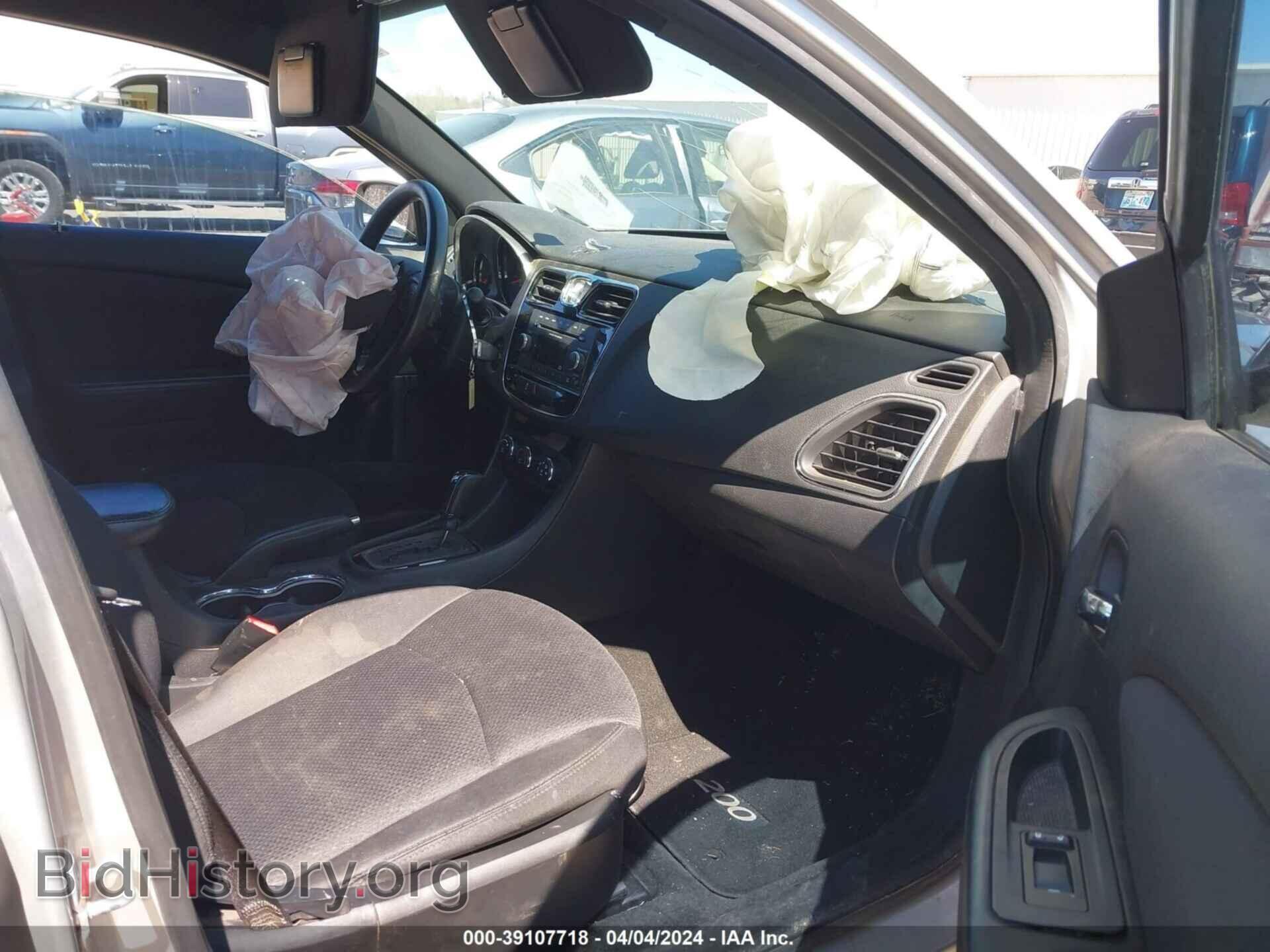 2012 CHRYSLER 200 - VIN: 1C3CCBAB7CN305877 - Фото 5
