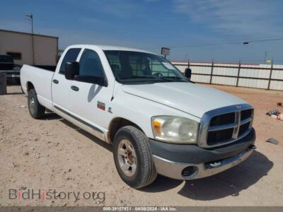 2007 Dodge RAM 2500 ST, белый — VIN 3D7KR28A37G800620, IAAI
