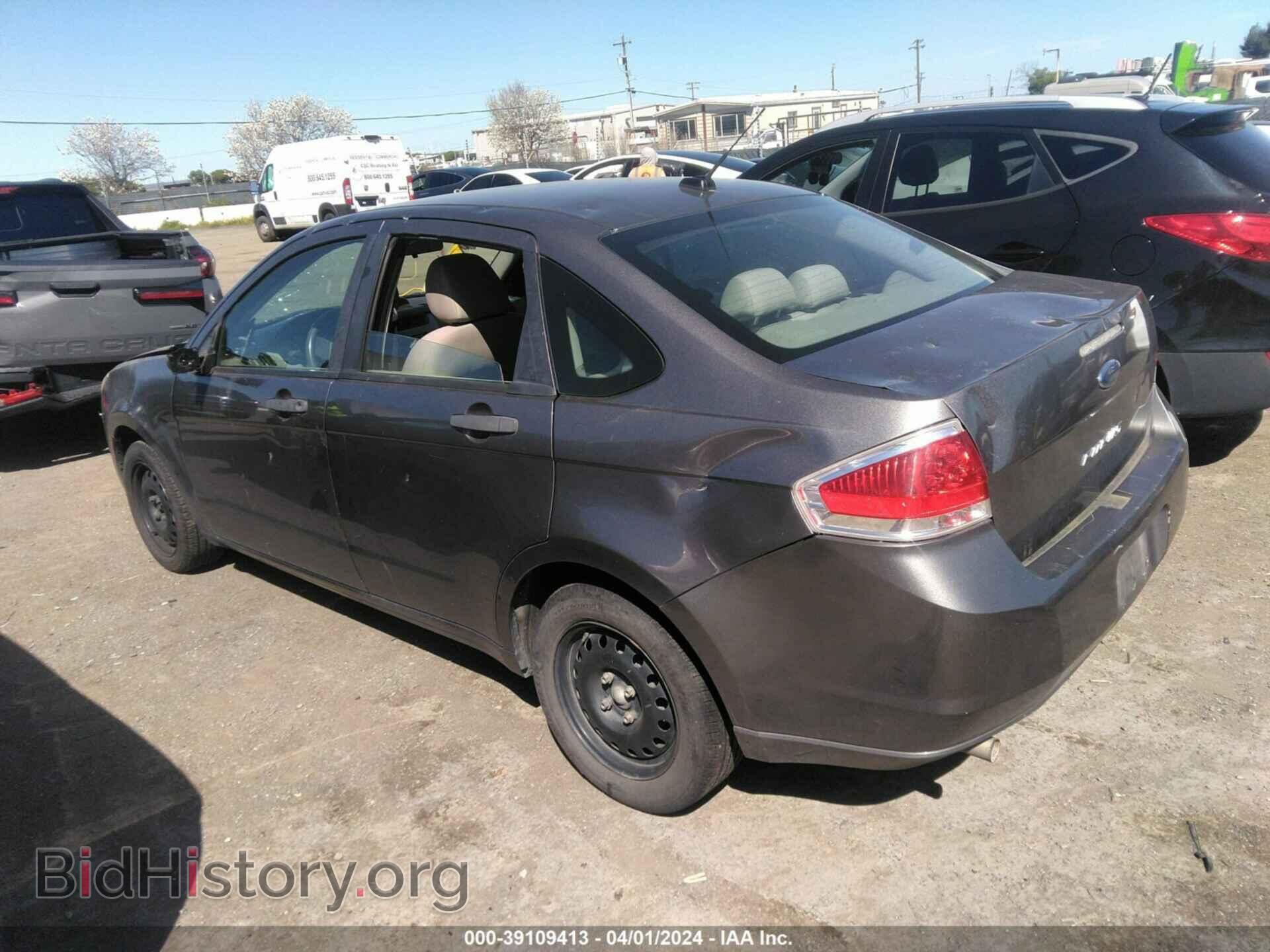 2011 FORD FOCUS - VIN: 1FAHP3EN2BW197912 - Фото 3