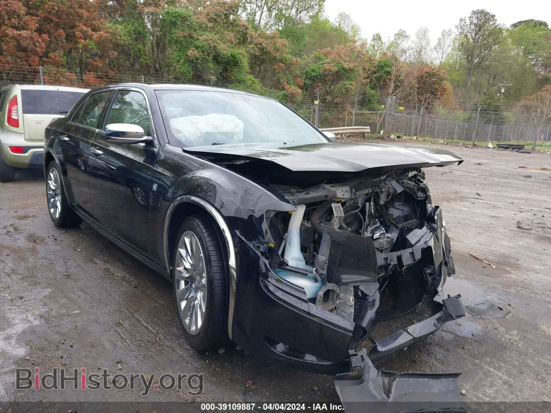 Фотография 2C3CCAAG2DH697697 - CHRYSLER 300 2013