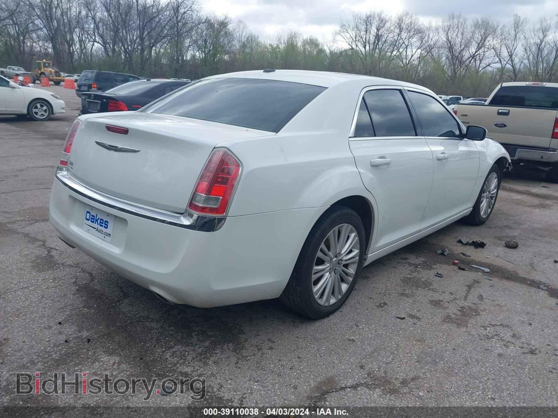 2014 CHRYSLER 300 - VIN: 2C3CCARG6EH103828 - Photo 4