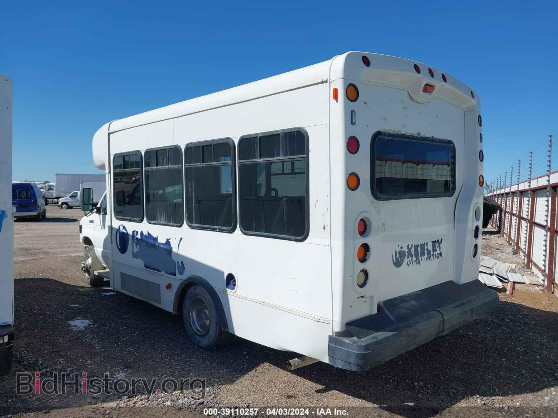 2008 FORD E-450 CUTAWAY - VIN: 1FD4E45S18DA01534 - Фото 3