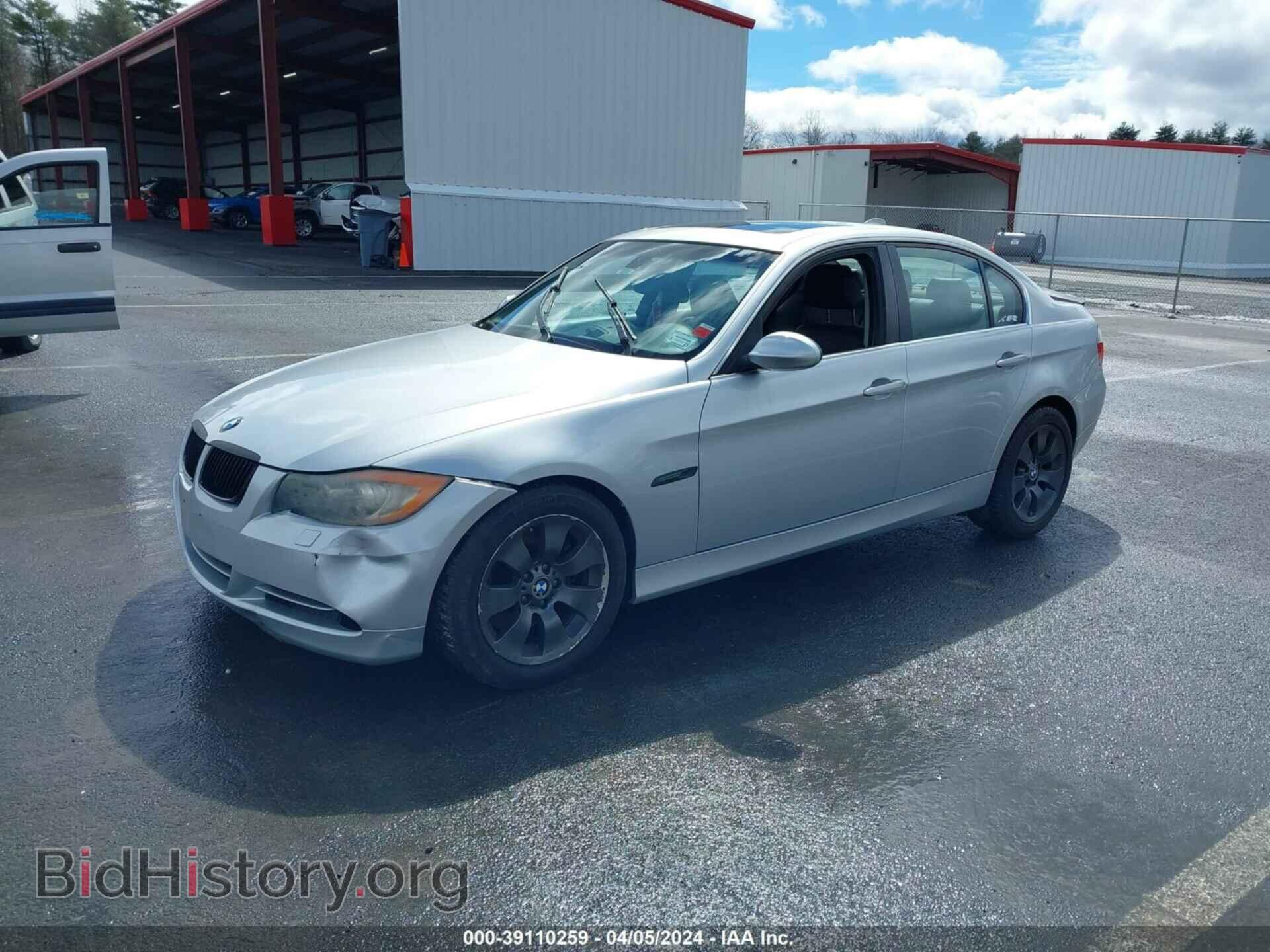 2008 BMW 335XI - VIN: WBAVD53578A284583 - Фото 2