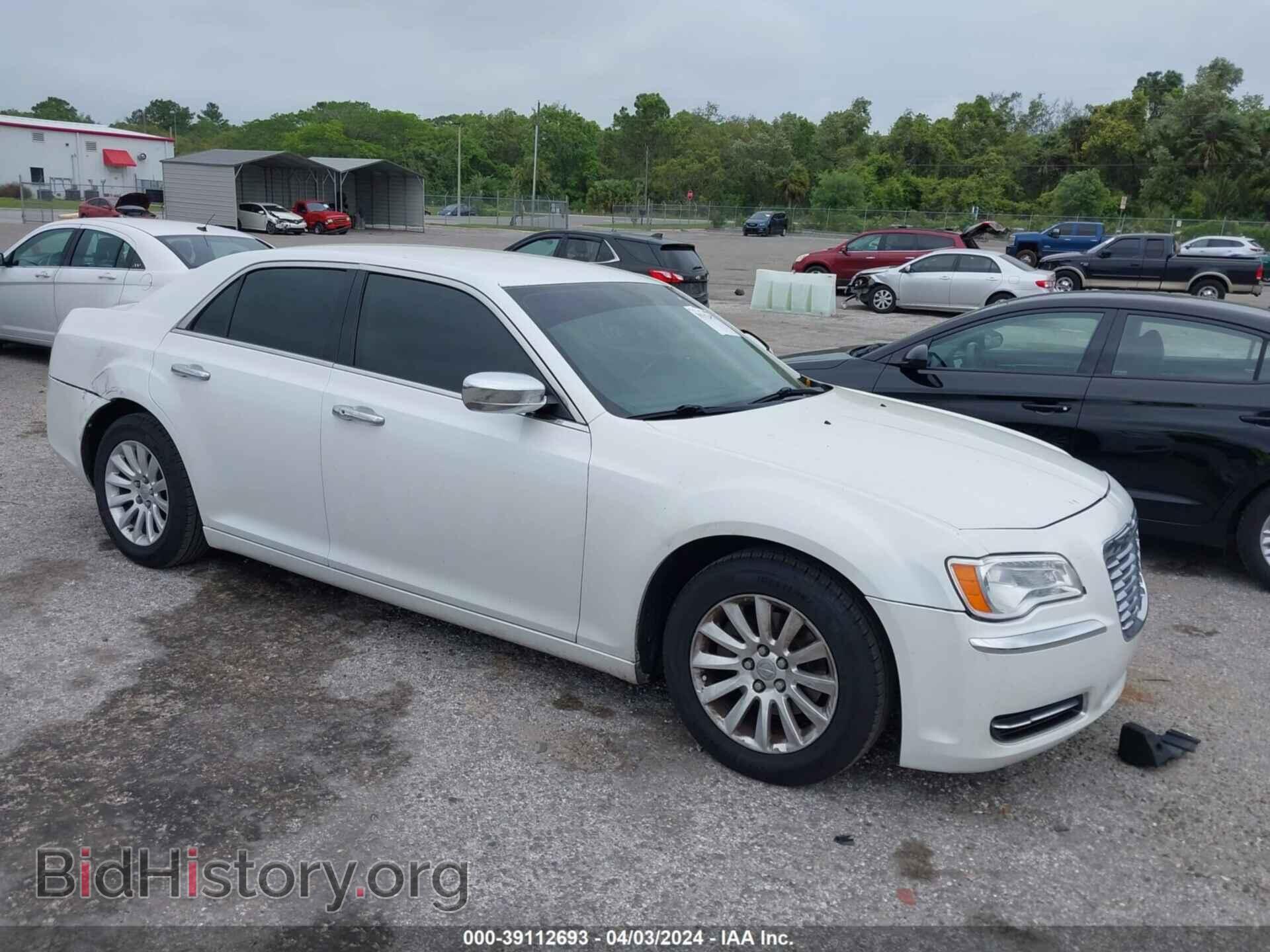 Фотография 2C3CCAAG8CH104777 - CHRYSLER 300 2012