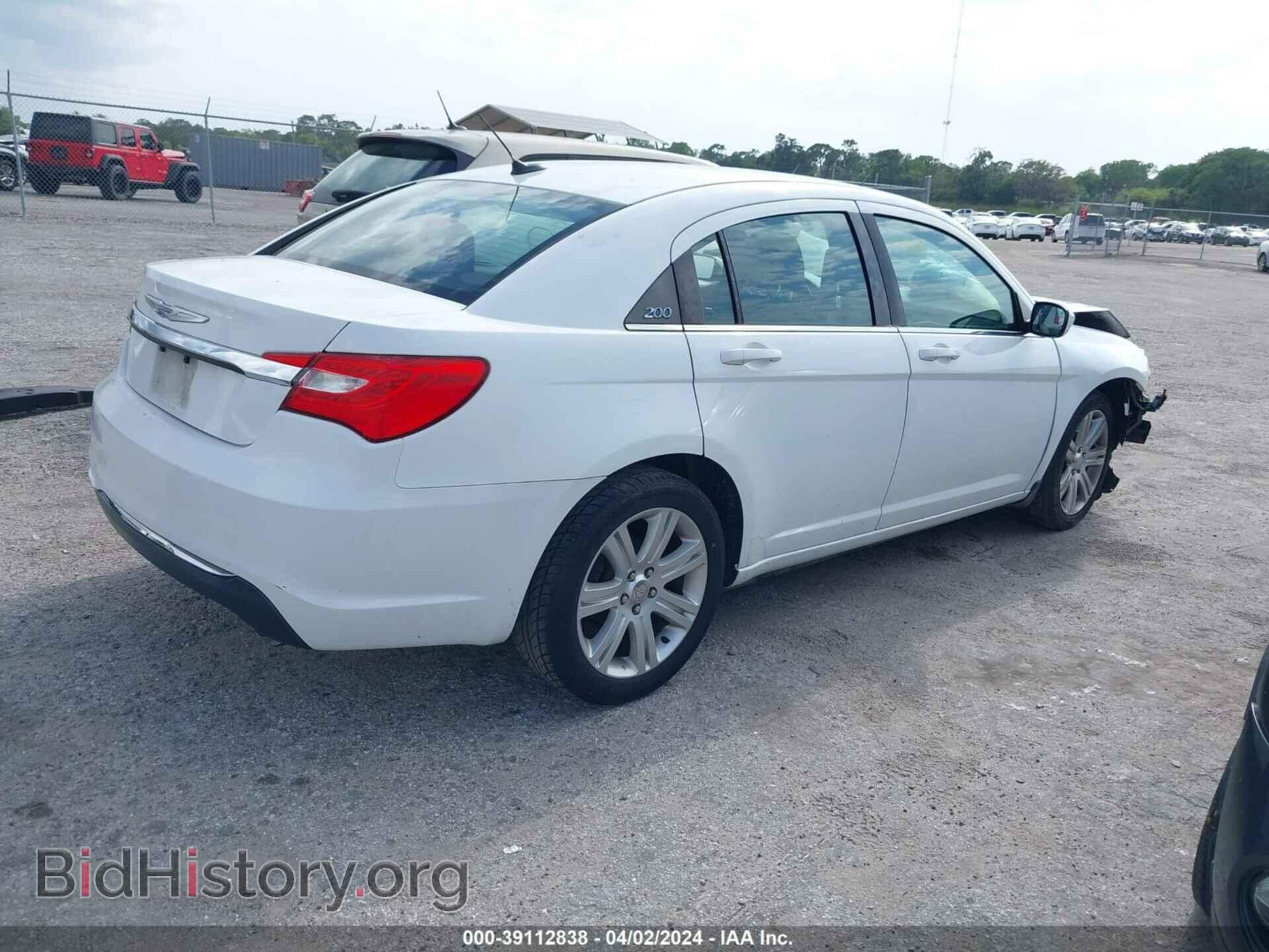 2014 CHRYSLER 200 - VIN: 1C3CCBBB7EN158929 - Фото 4