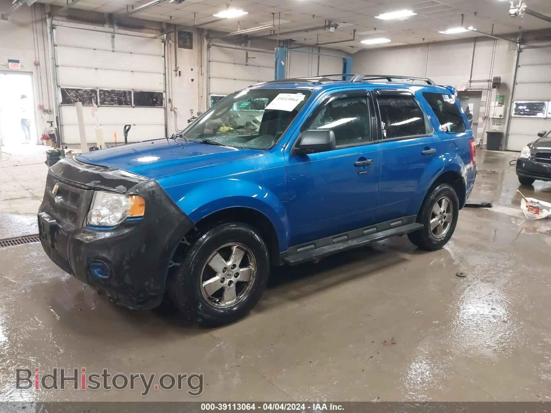 2011 FORD ESCAPE - VIN: 1FMCU9DGXBKB17259 - Photo 2