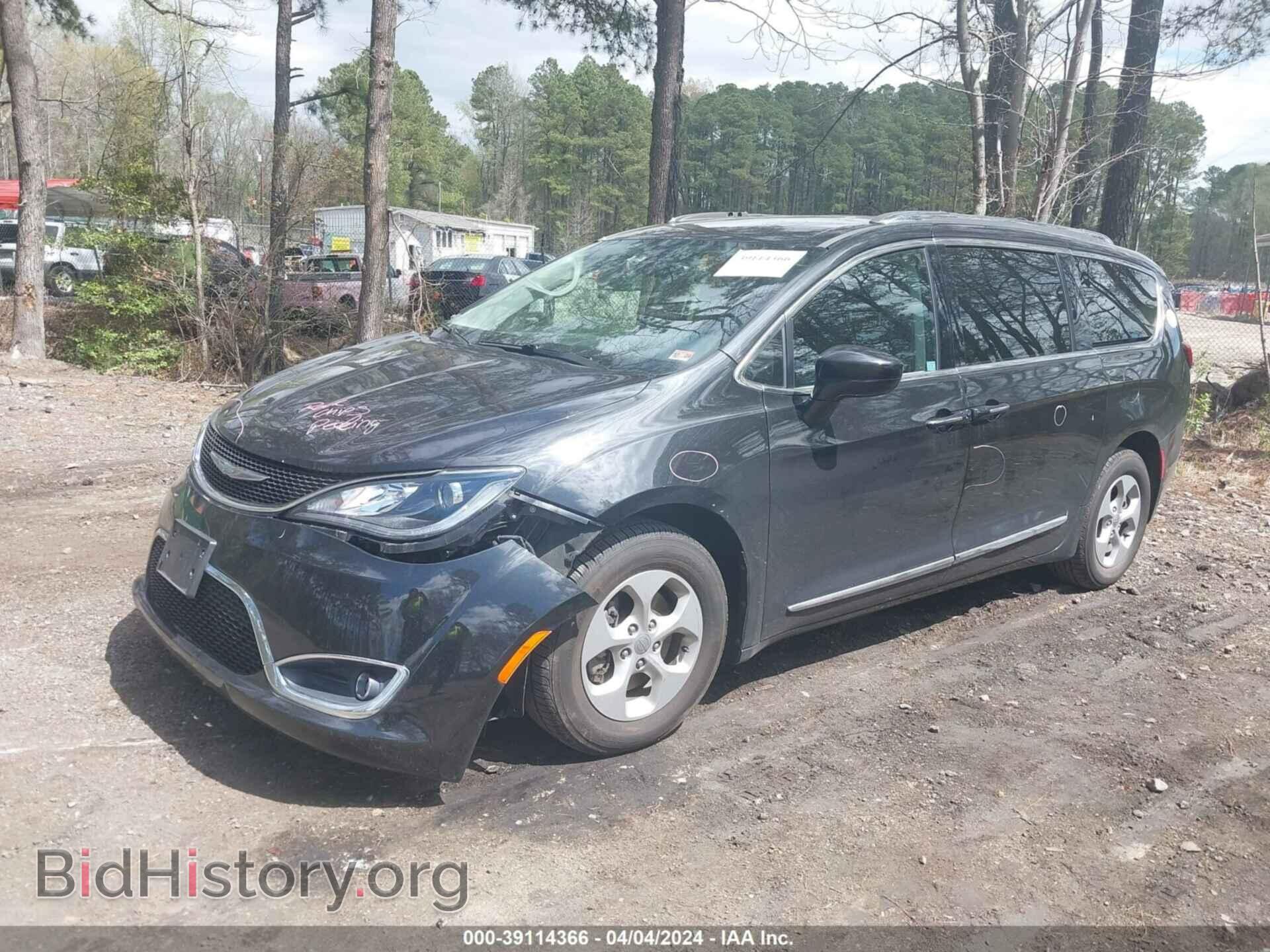 2017 CHRYSLER PACIFICA - VIN: 2C4RC1EG5HR627210 - Photo 2