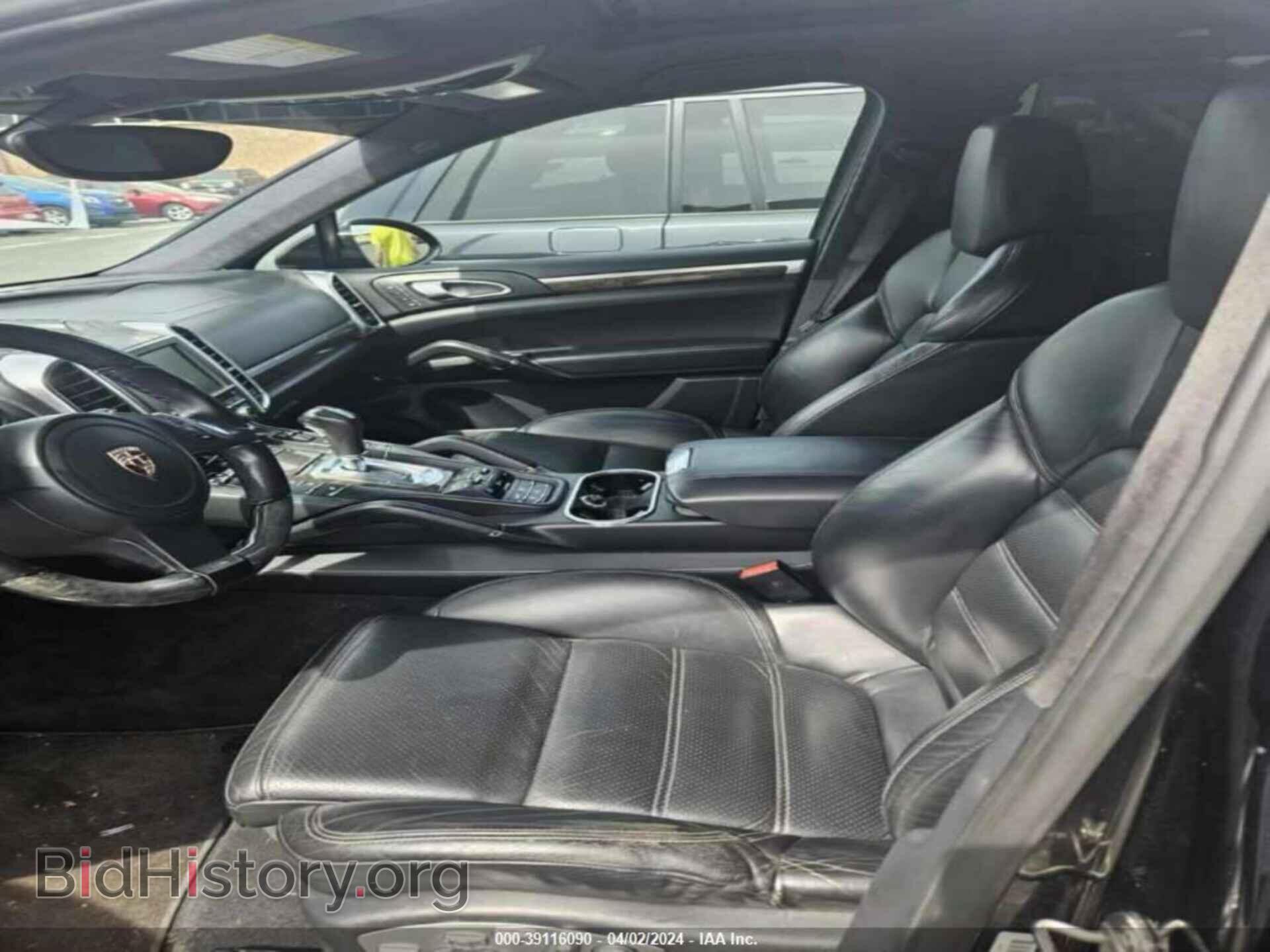 2011 PORSCHE CAYENNE - VIN: WP1AC2A20BLA82433 - Фото 5