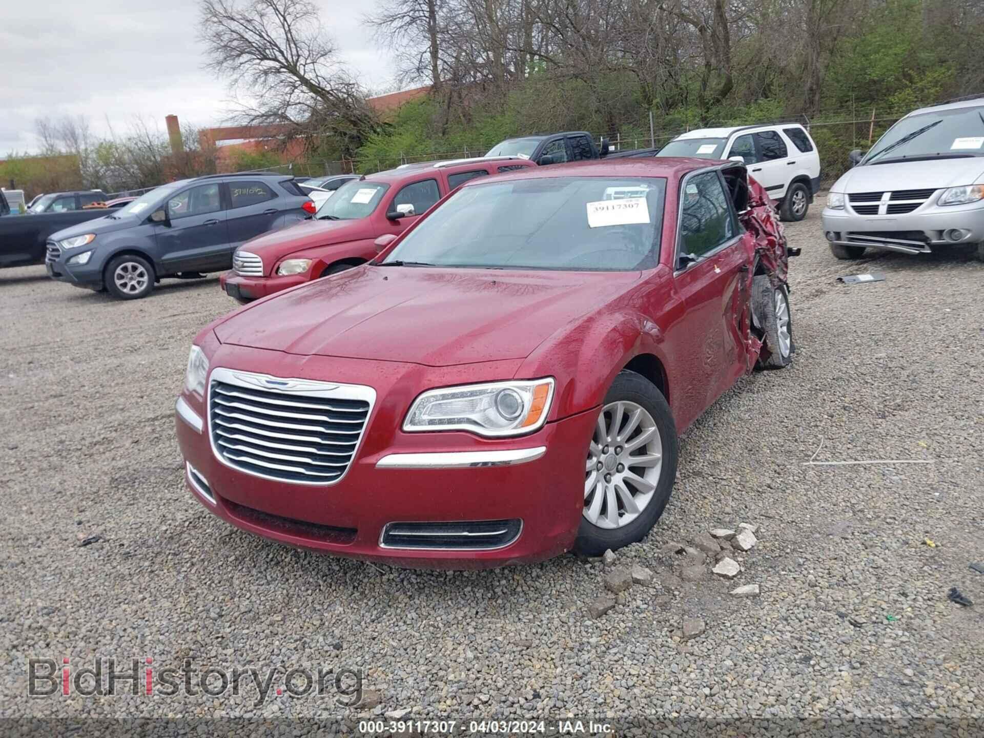 2012 CHRYSLER 300 - VIN: 2C3CCAAG1CH198713 - Фото 2